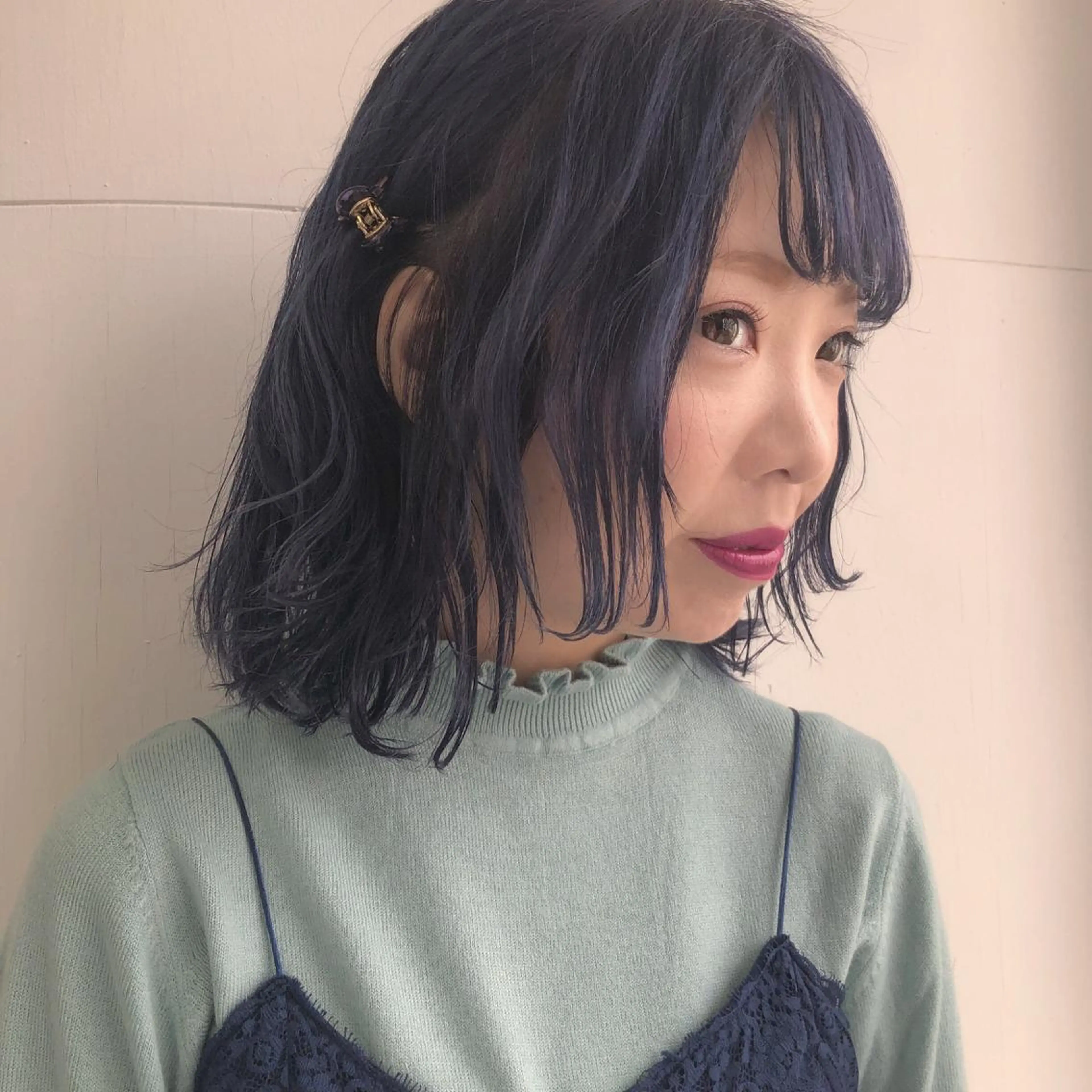 ミディアム カラー ブルーカラー ネイビーカラー パープルカラー ORIKA 美容室のヘアスタイル