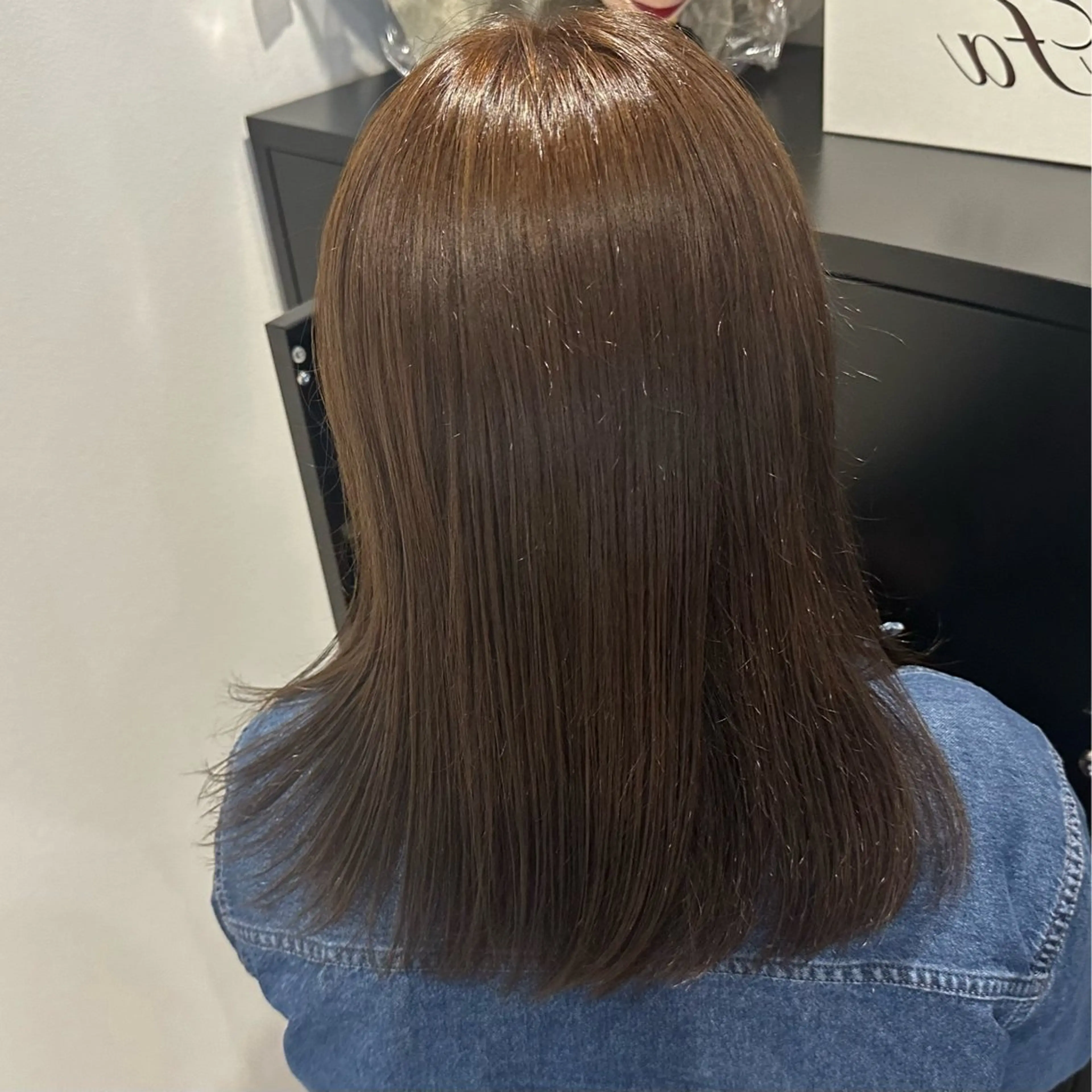 セミロング カラー アッシュ ブリーチ 透明感カラー ブリーチなしカラー カット ヘアカラー トリートメント 岩本みるか/ 暖色カラー/ベージュのヘアスタイル