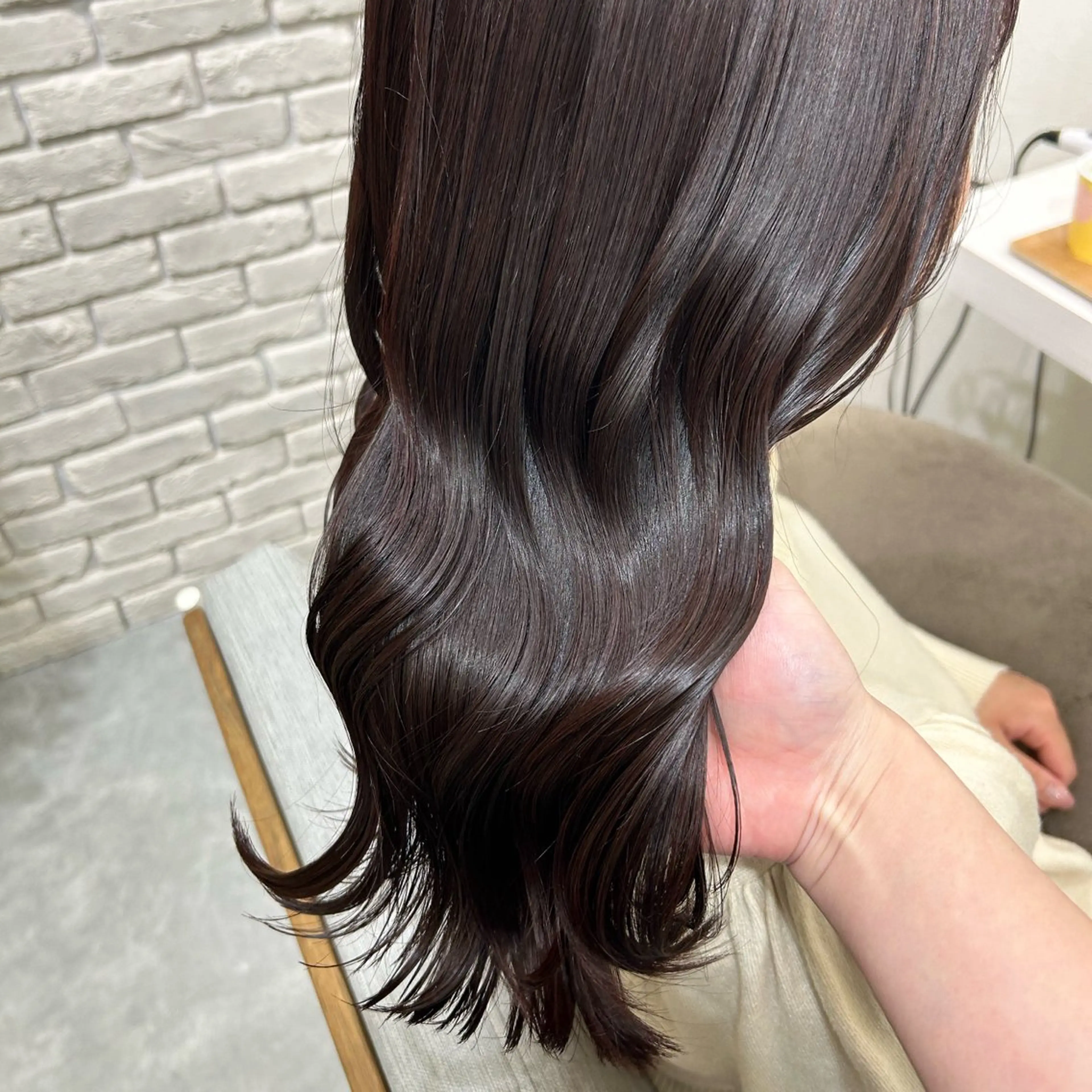 ミディアム カラー ヘアアレンジ ヘアカラー トリートメント 髪質改善&艶感カラー 🪄岡井美結のヘアスタイル