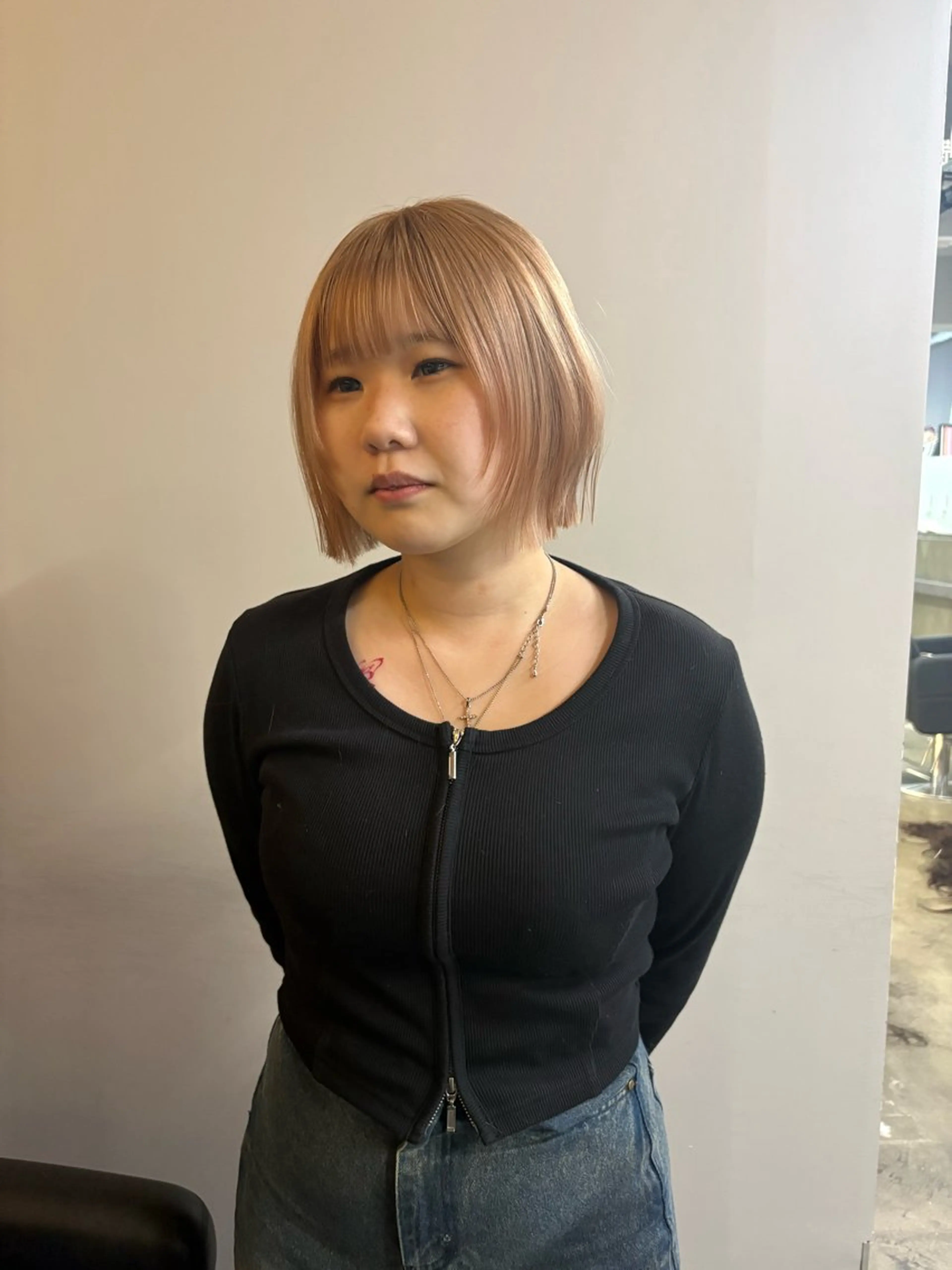 ショート カラー ハイトーン レイヤー🎀meiのヘアスタイル