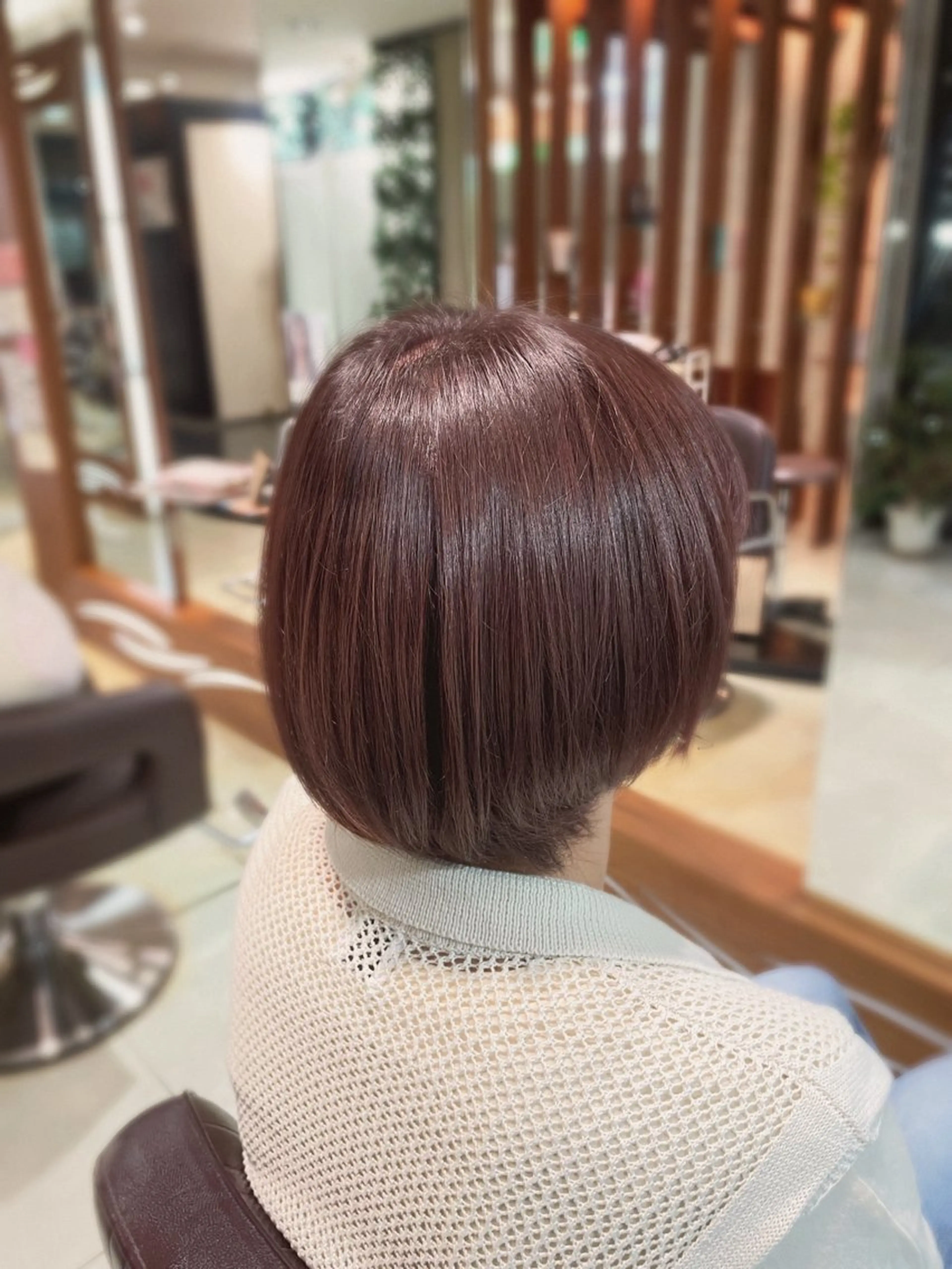 ショート ピンクブラウン 下村 和香奈のヘアスタイル