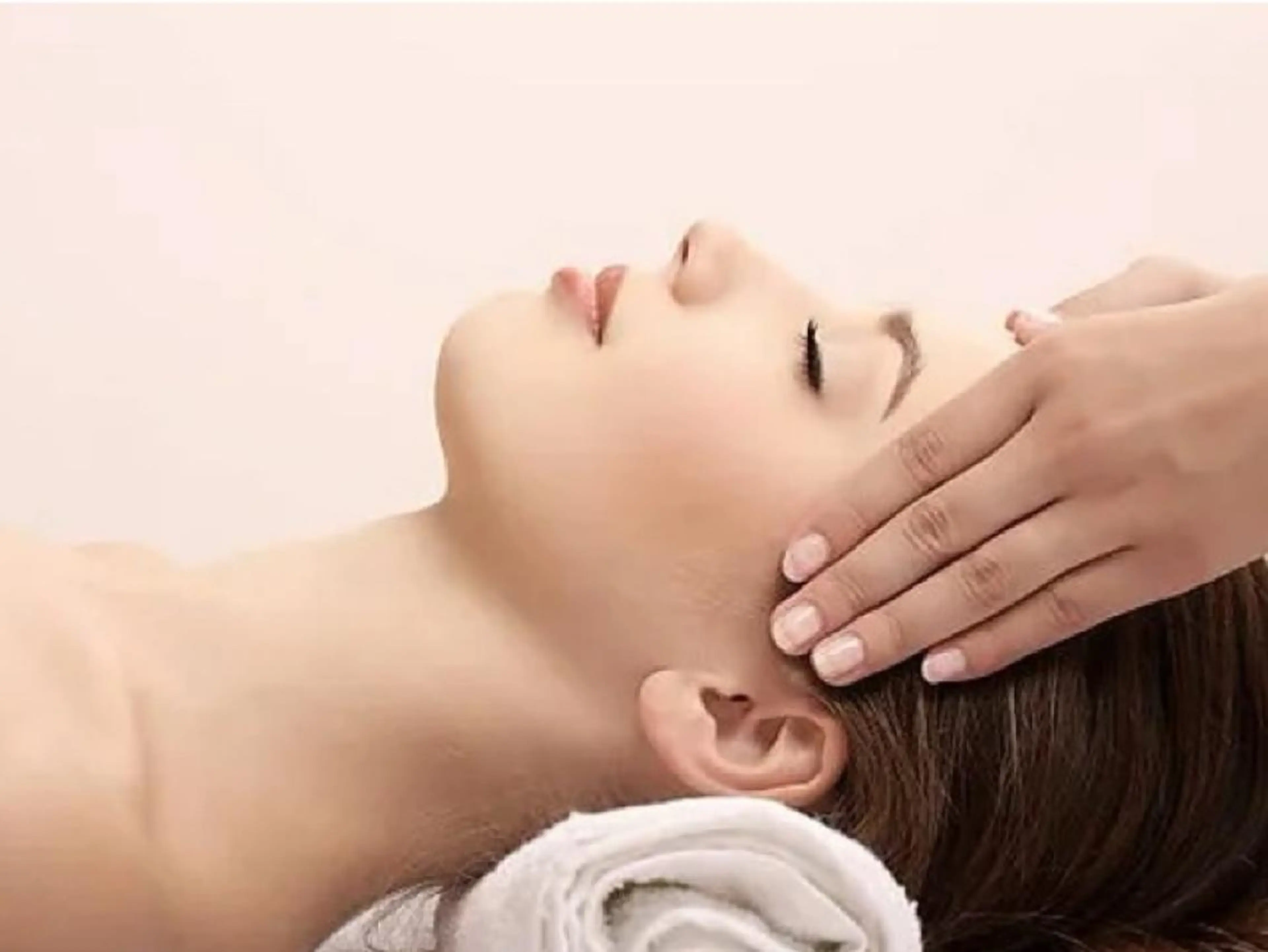 【極上ドライヘッドスパ】お顔をグッと★リフトアップして小顔に！ 45分《¥6000→¥4800》の写真