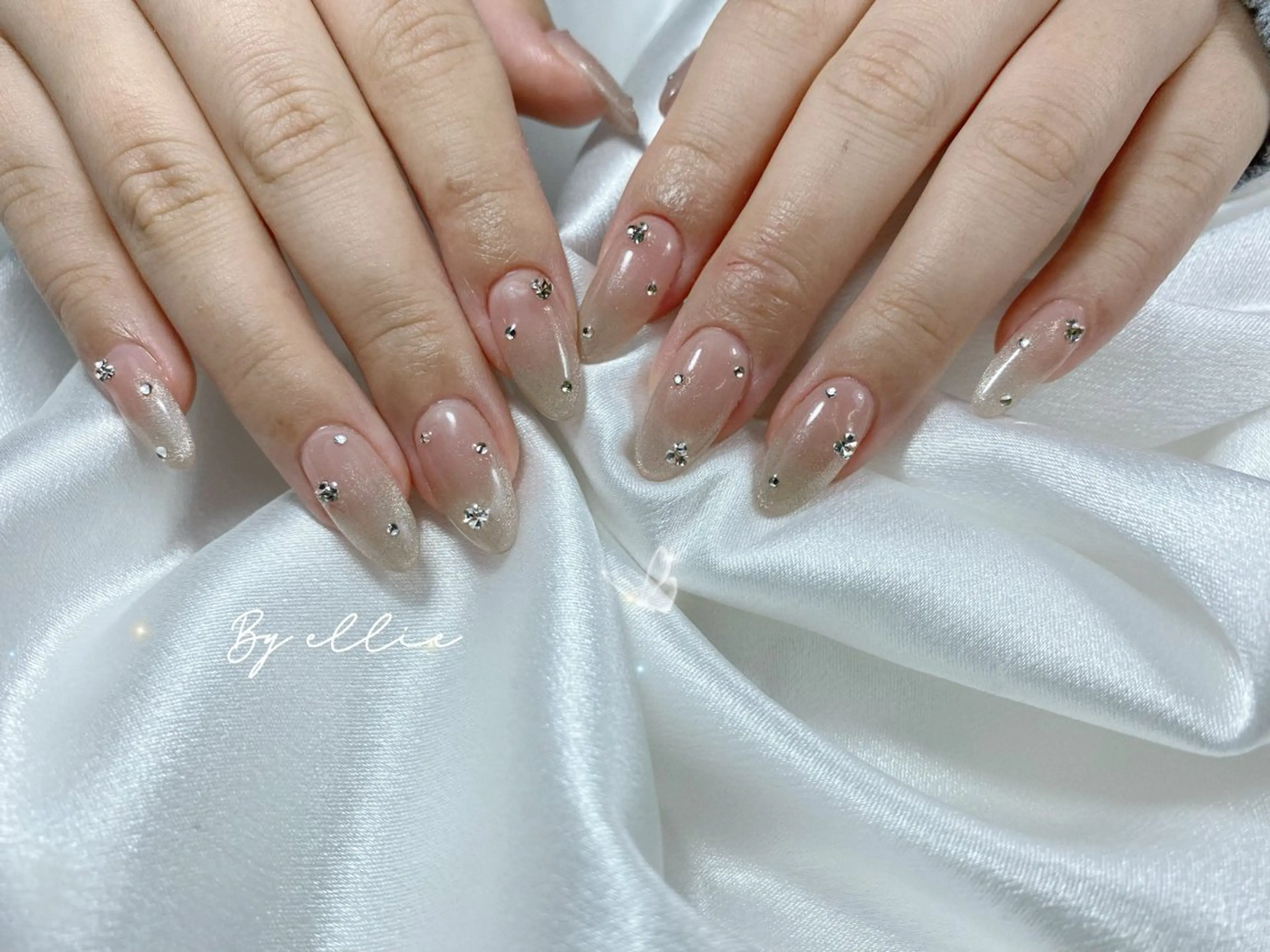 ネイル ハンドネイル ハンドケア ♡Ellie ♡のネイルデザイン