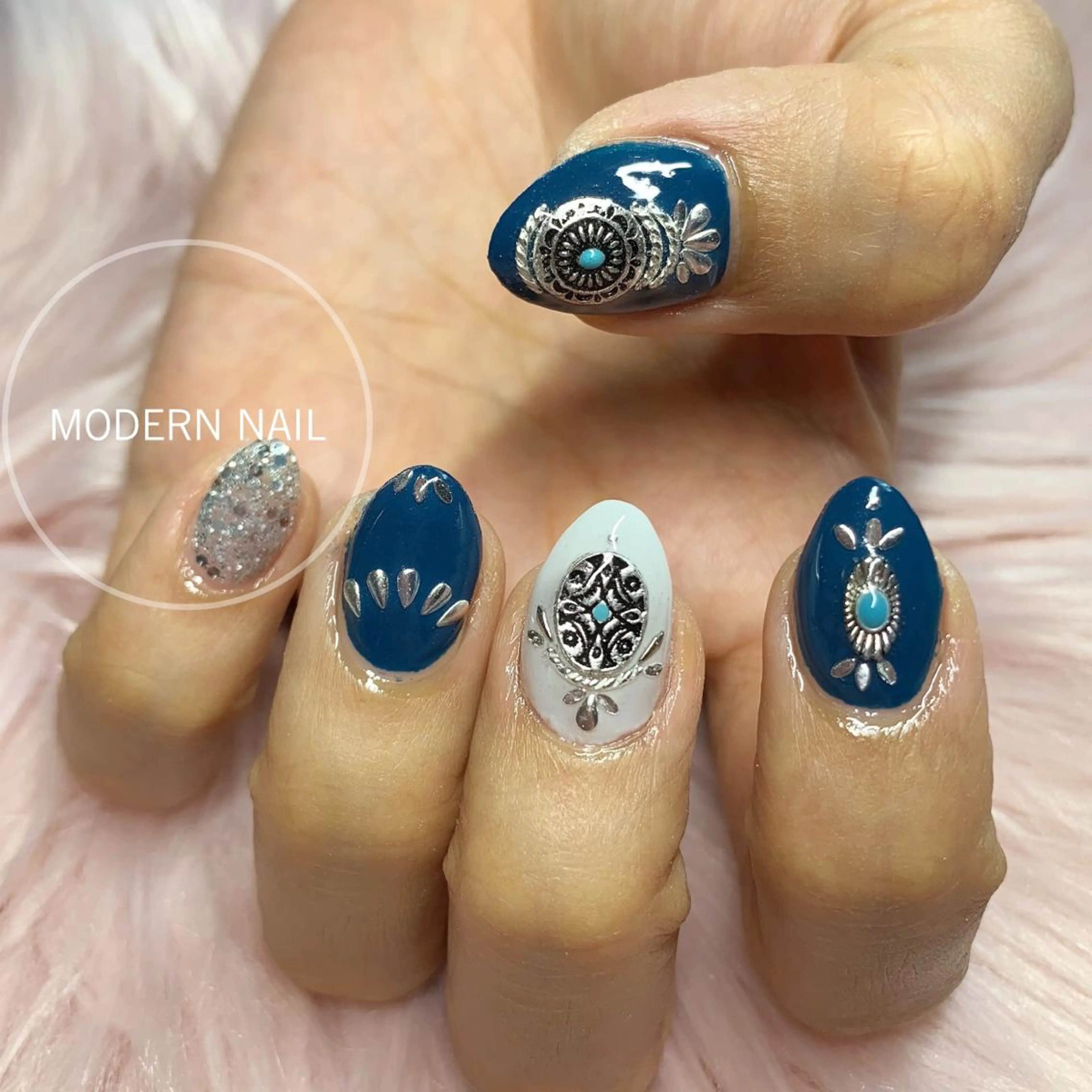 ネイル 小川 玲奈のネイルデザイン