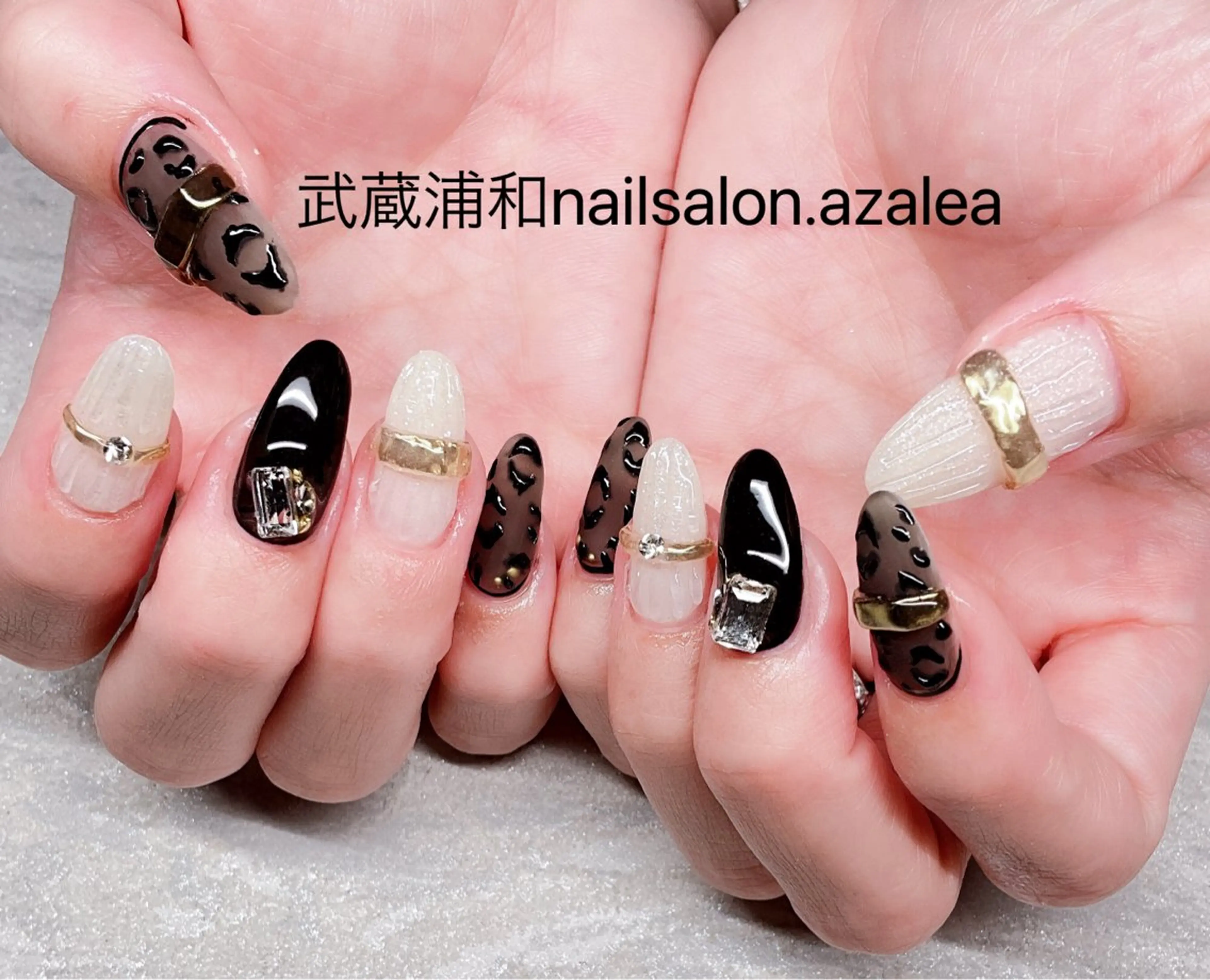 ネイル ハンドネイル R inのネイルデザイン