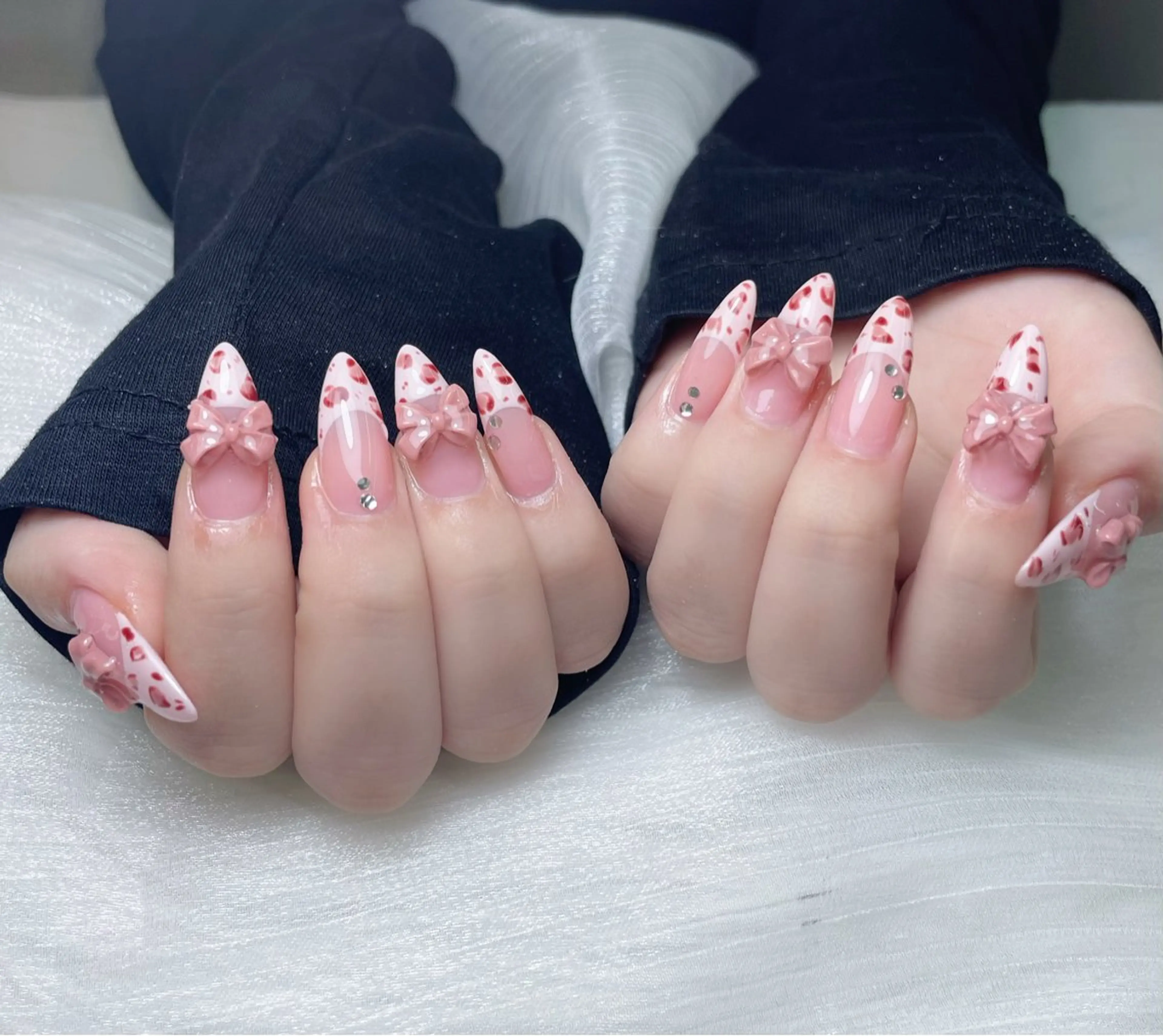 ネイル チークネイル フットネイル ジェルネイル マグネットネイル 持ち込み ハンドネイル King Nailのネイルデザイン