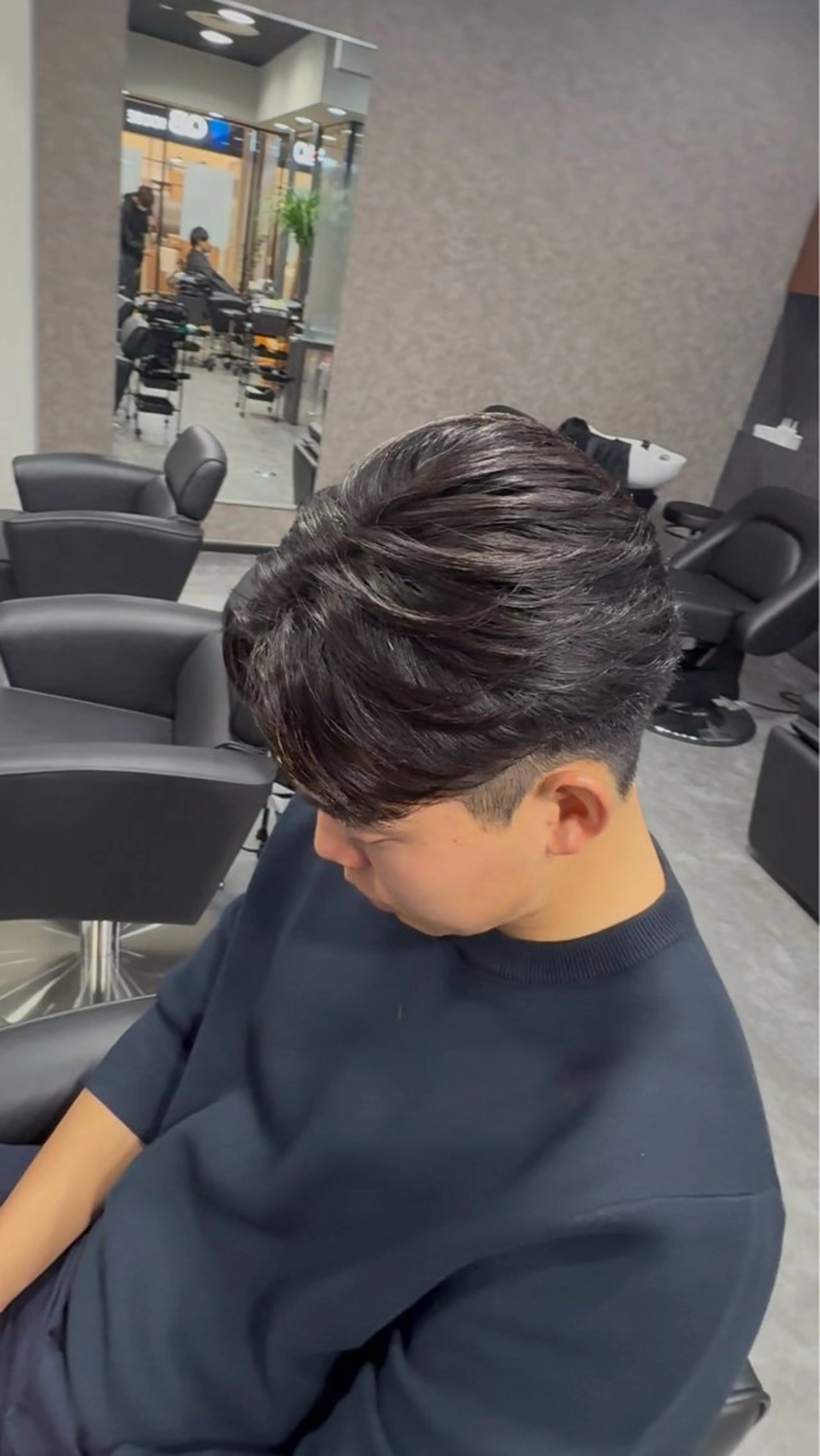 メンズ センターパート フェザーパーマ メンズパーマ Hair Salon LUCEY所属・メンズパーマ/カラ ー/川越/成田最のヘアスタイル