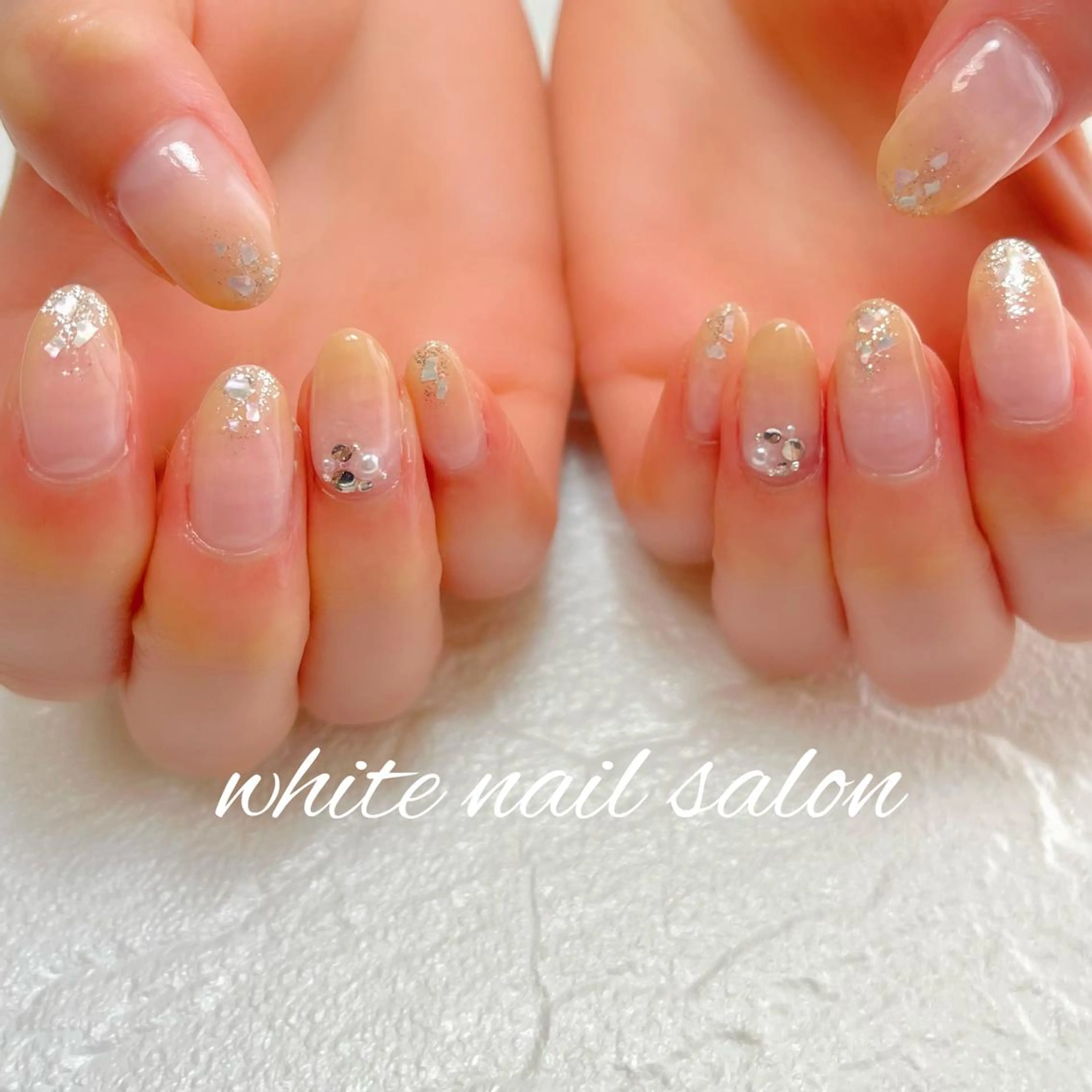ネイル フットネイル ジェルネイル ハードジェル ラメ(グリッター) 持ち込み ハンドネイル white nail salonのネイルデザイン