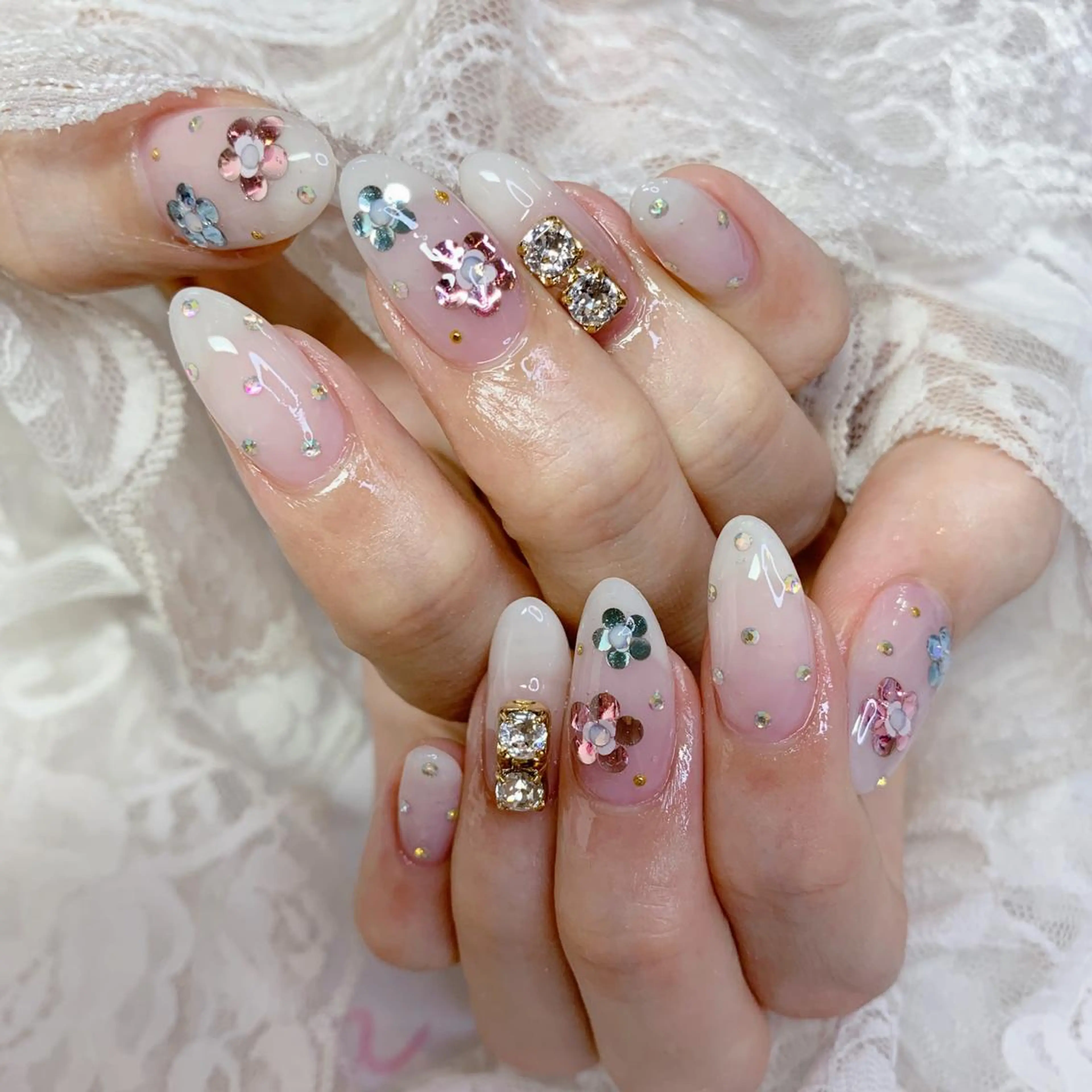 ネイル ハンドネイル La neige* yuki 🥯🍑のネイルデザイン