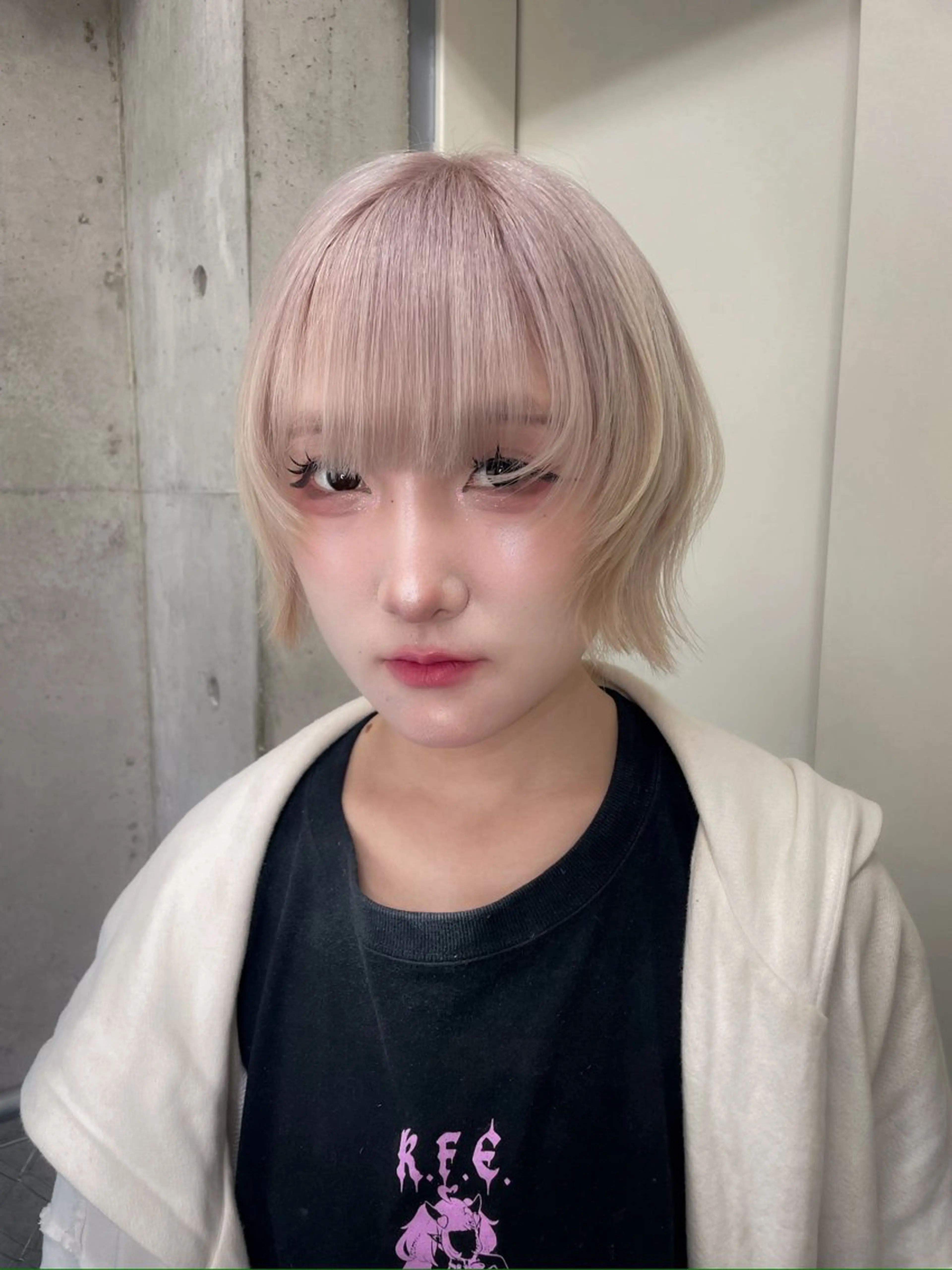 ショート ヘアカラー ハイトーン/ブリーチ /ウルフ⛓️MAKIのヘアスタイル