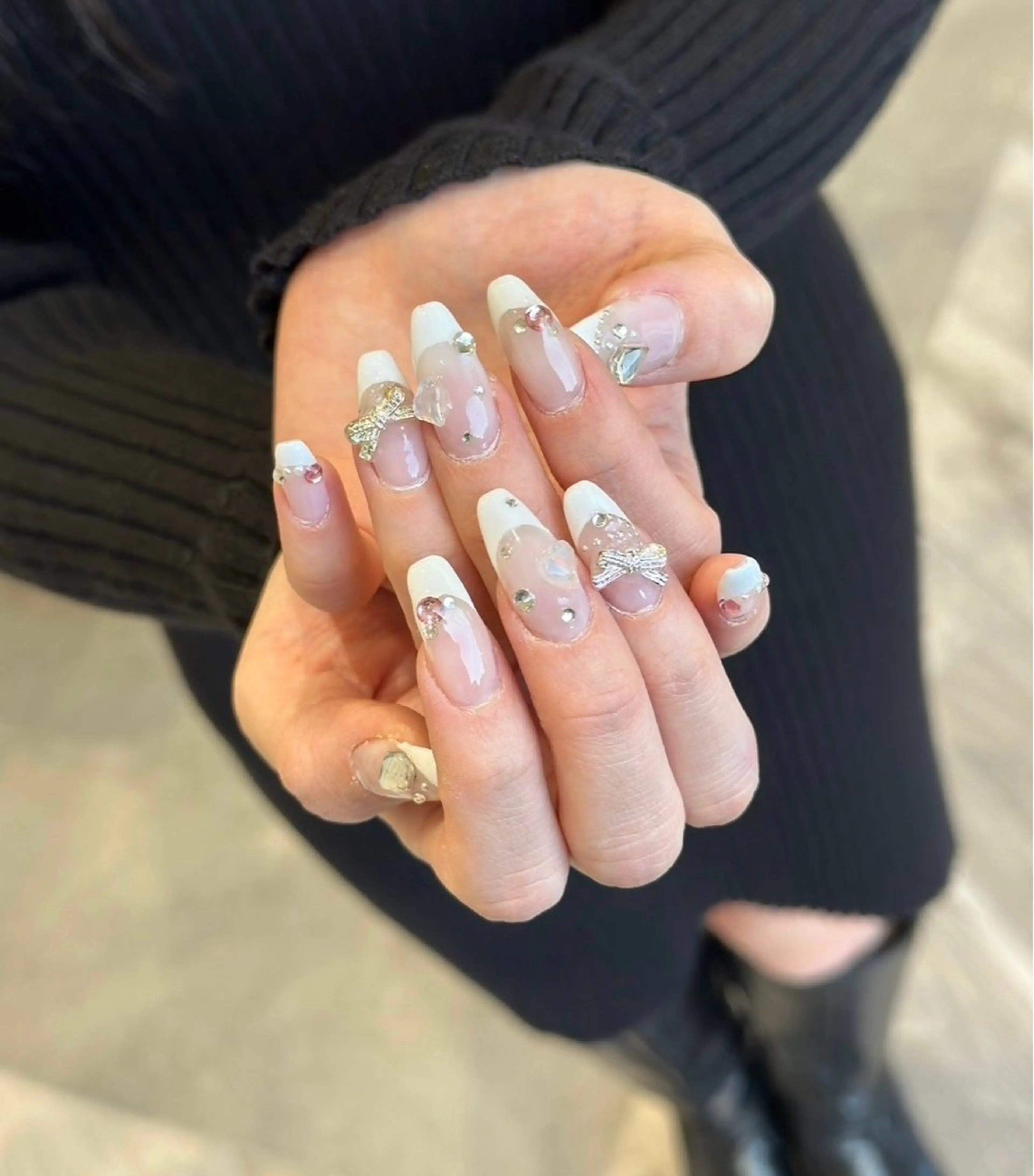 ネイル フレンチネイル ワンホンネイル 手島 美空のネイルデザイン