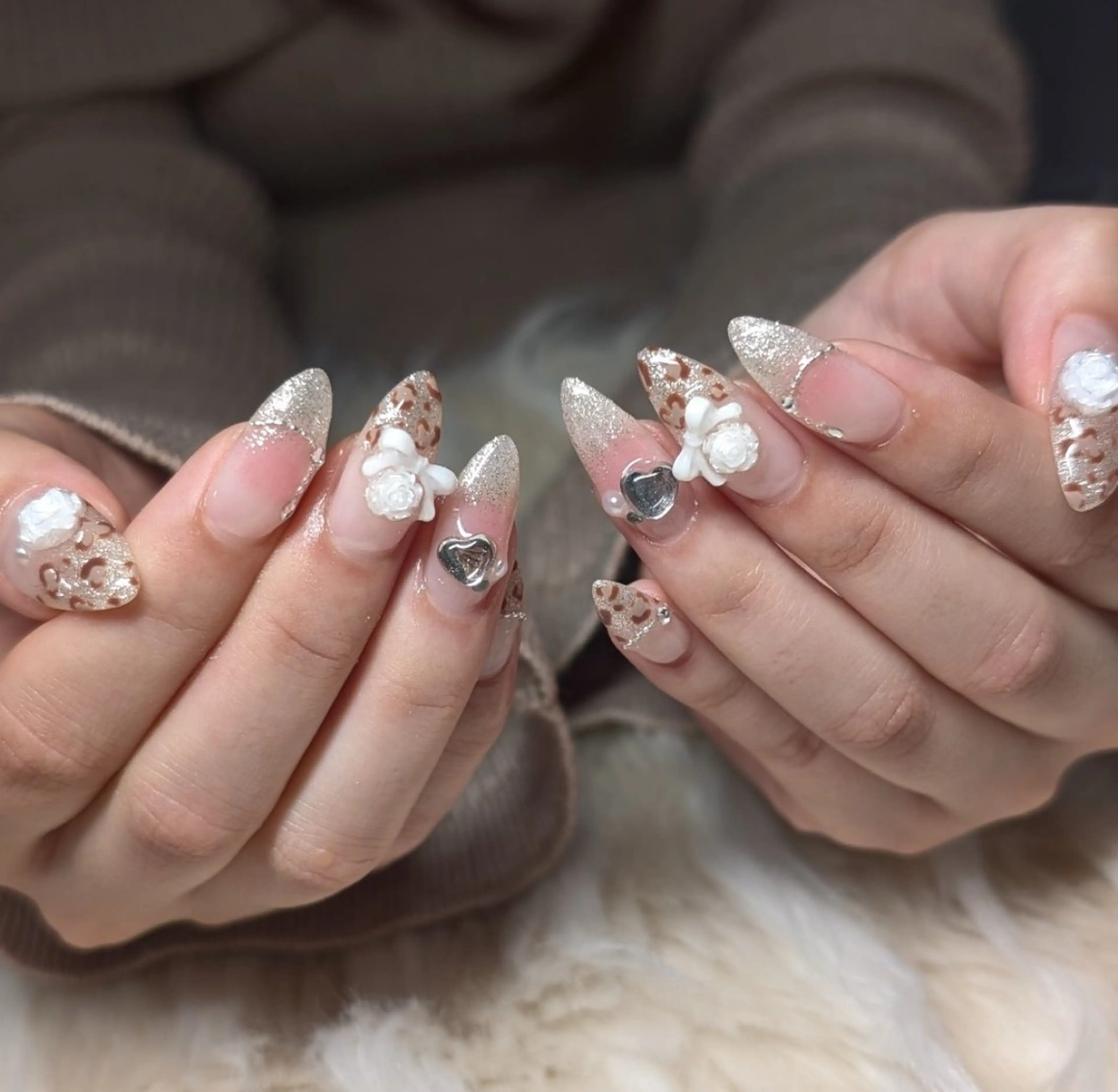 ネイル アニマル柄 長さ出し フレンチネイル ジェルネイル グラデーション ハンドネイル Nail&eye Belire 新宿のネイルデザイン