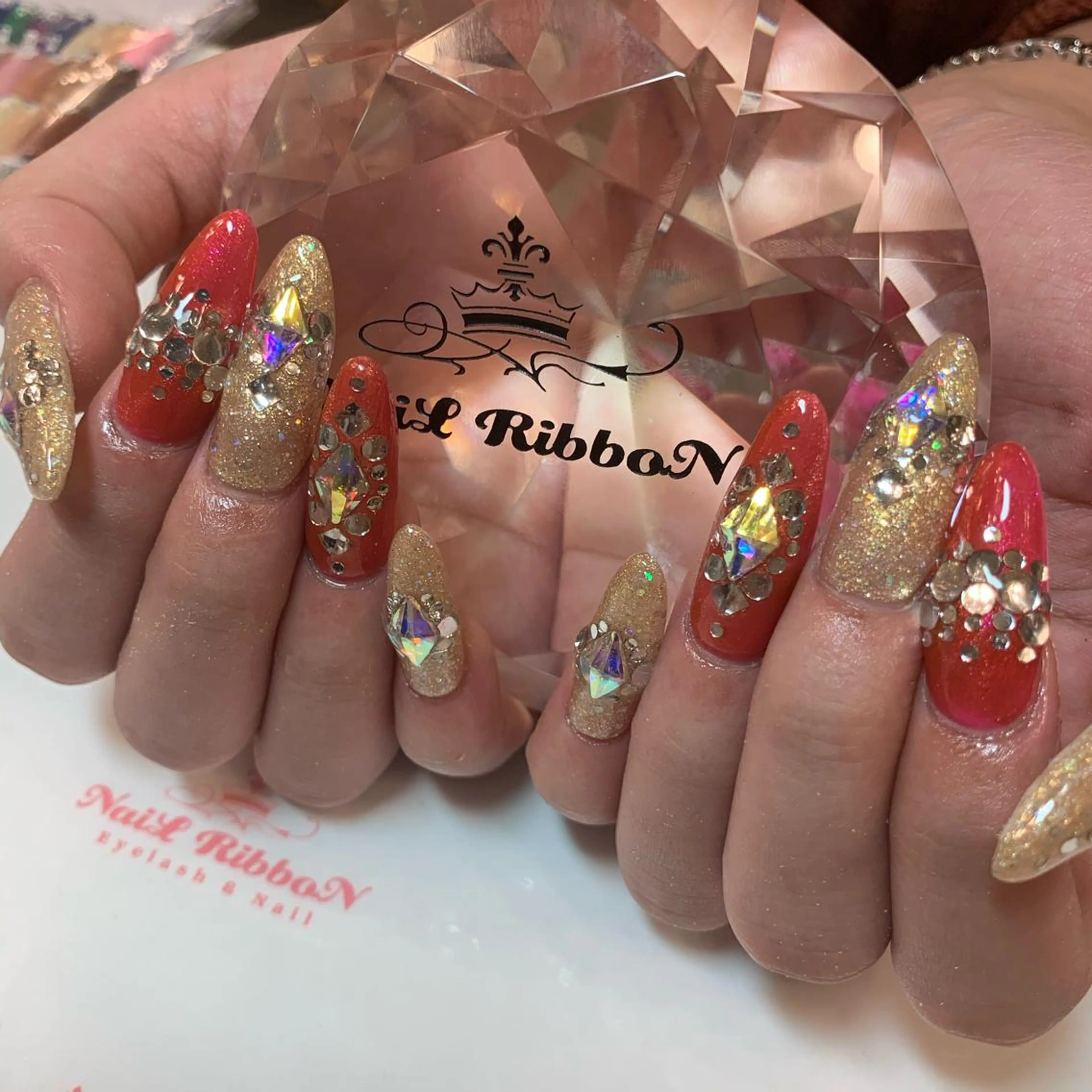 ネイル ネイルリボン 受付スタッフのネイルデザイン
