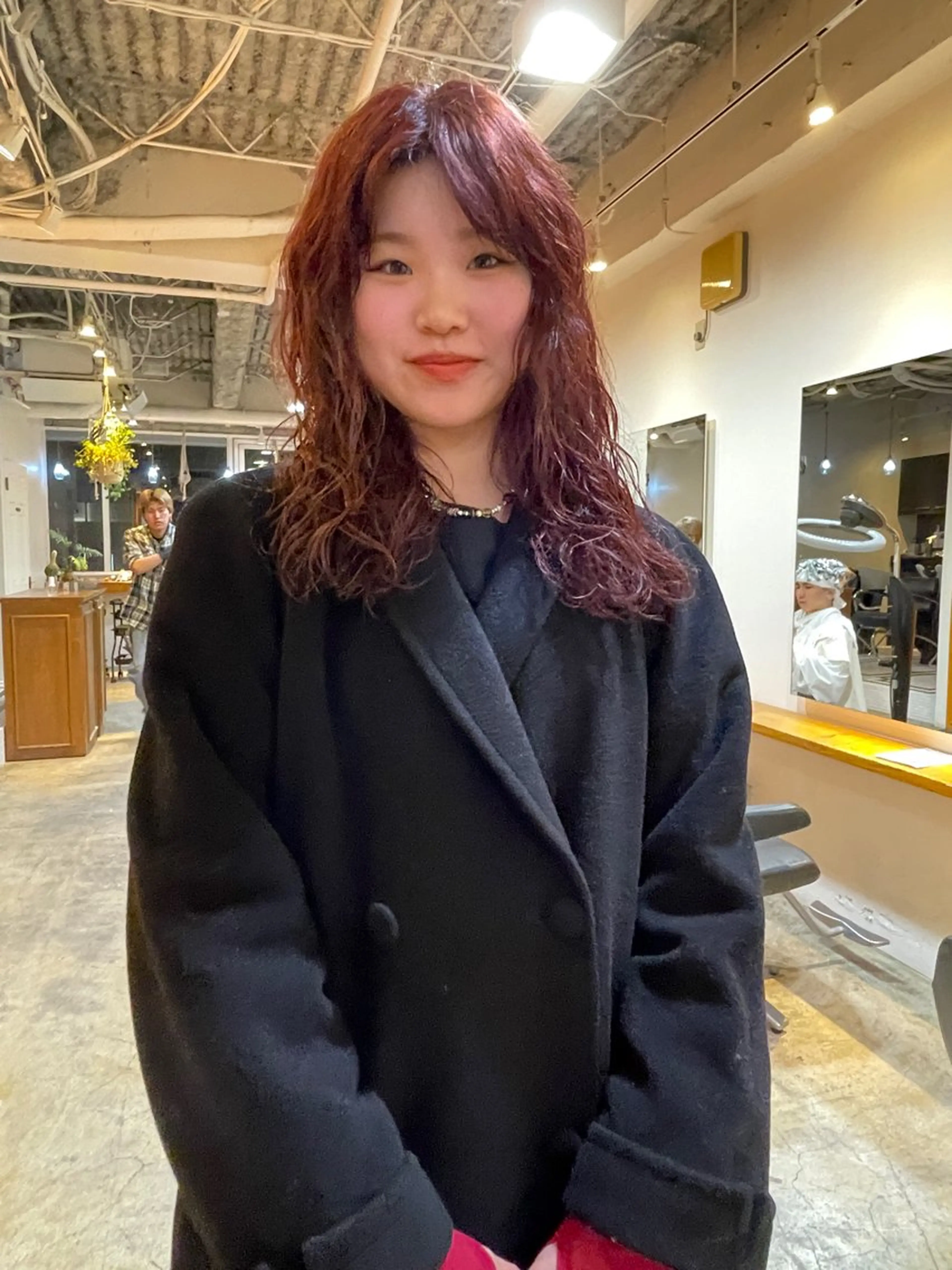 ミディアム カラー パーマ カット ヘアカラー パーマ トリートメント レイヤー／似合わせ TAKUYAのヘアスタイル