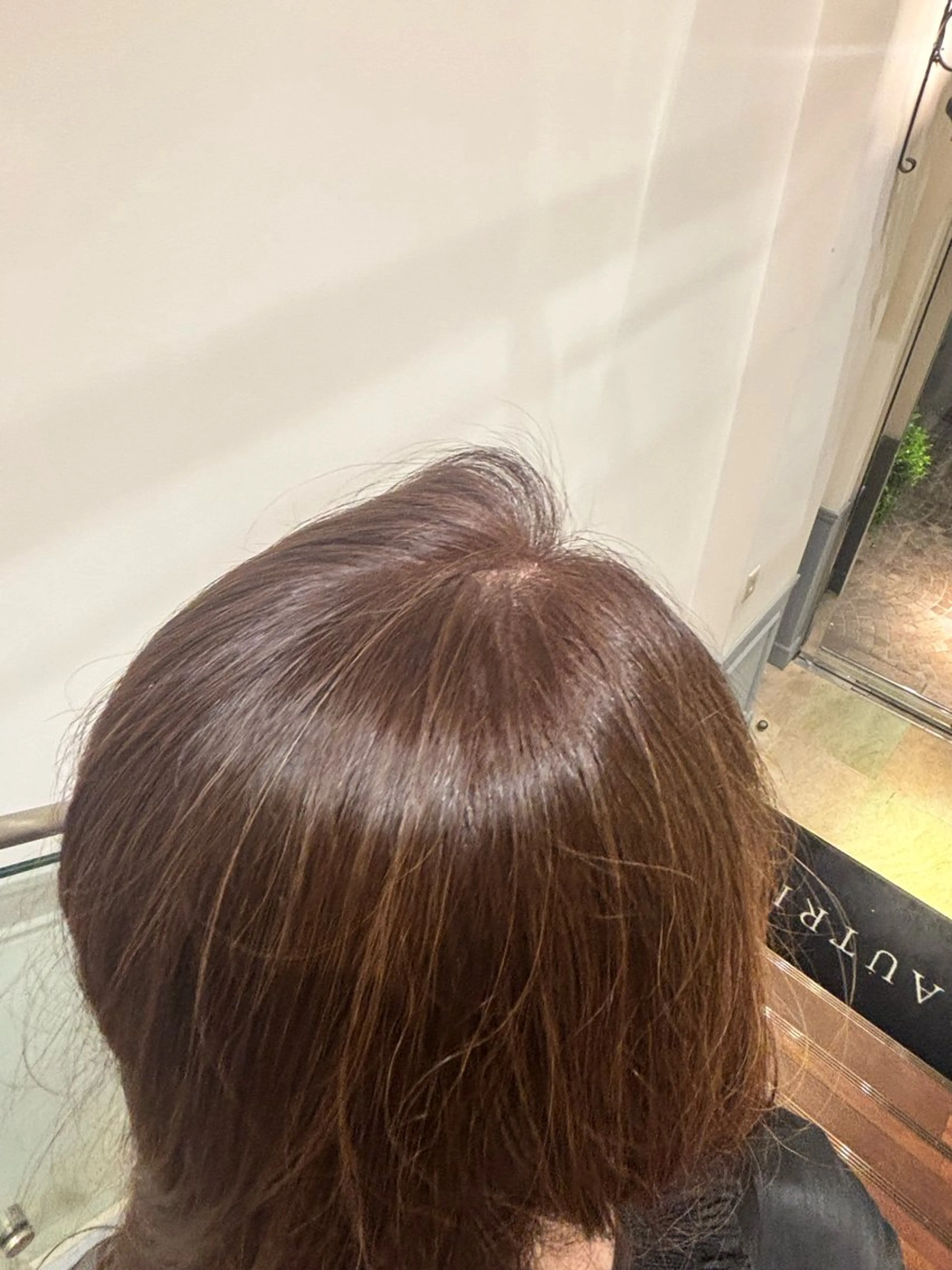 ロング カラー 小西 莉央のヘアスタイル