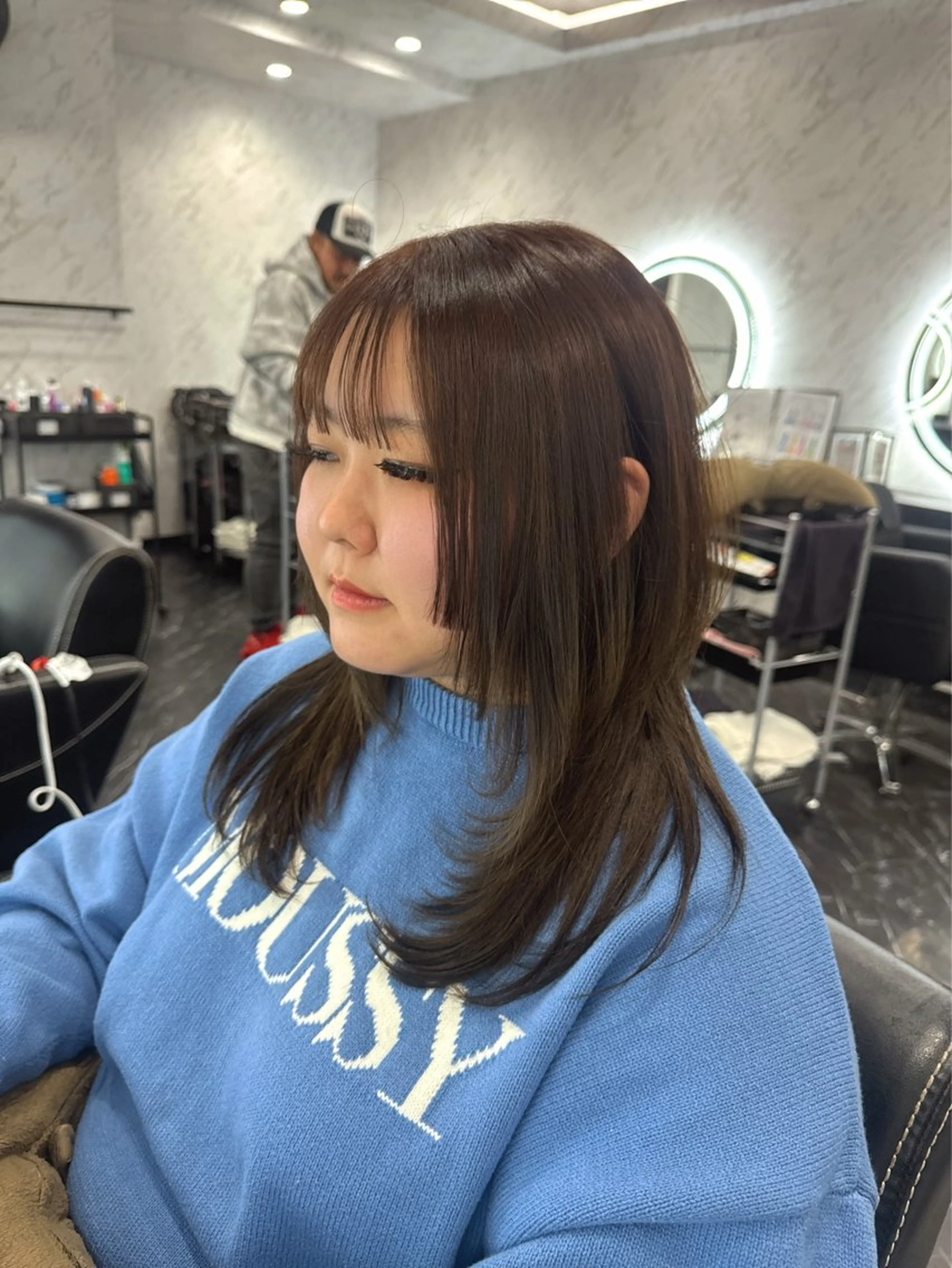 ミディアム カット ヘアカラー stylist Momoのヘアスタイル