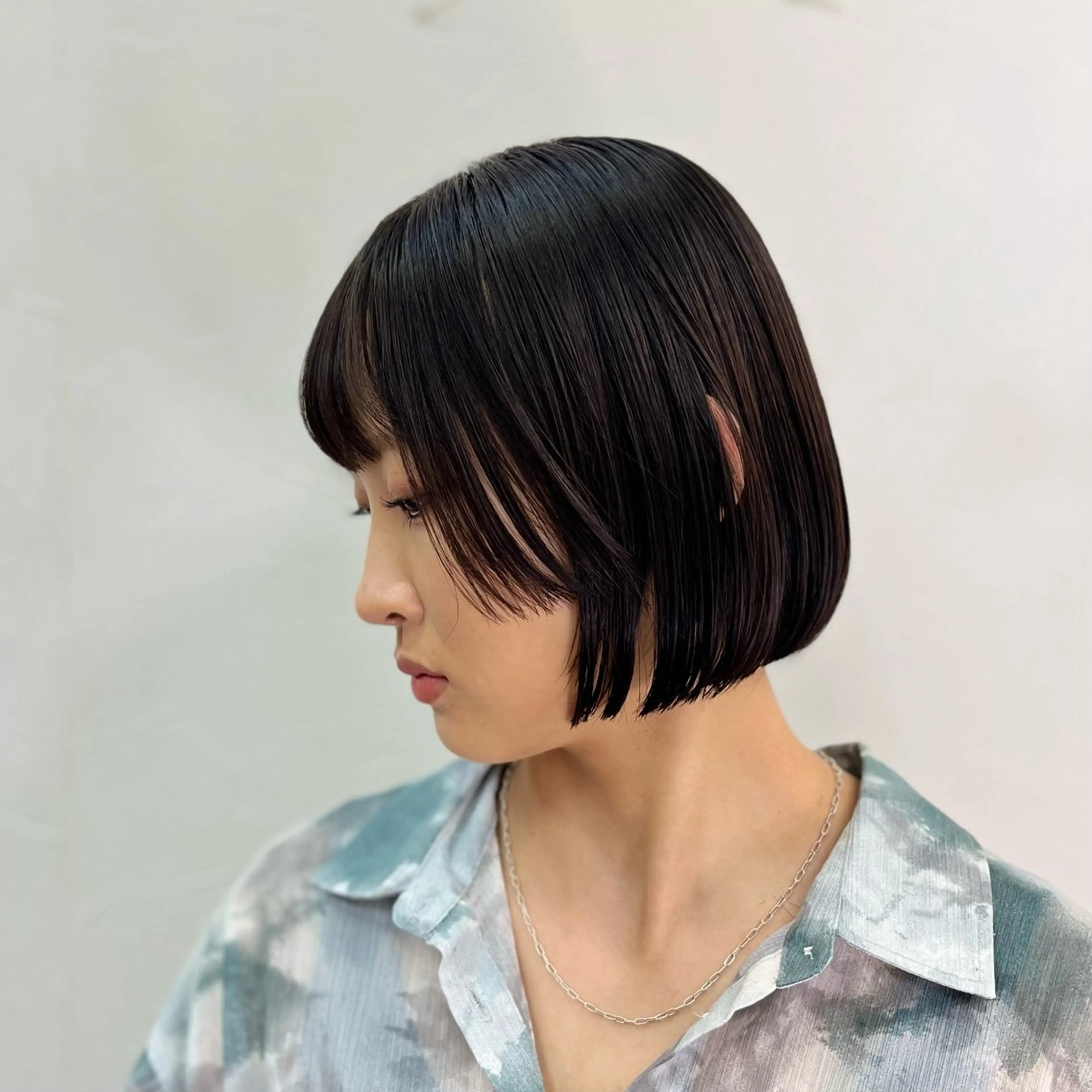 ショート ボブ レイヤーカット イッツ！登戸店所属・冨田 豊のヘアスタイル