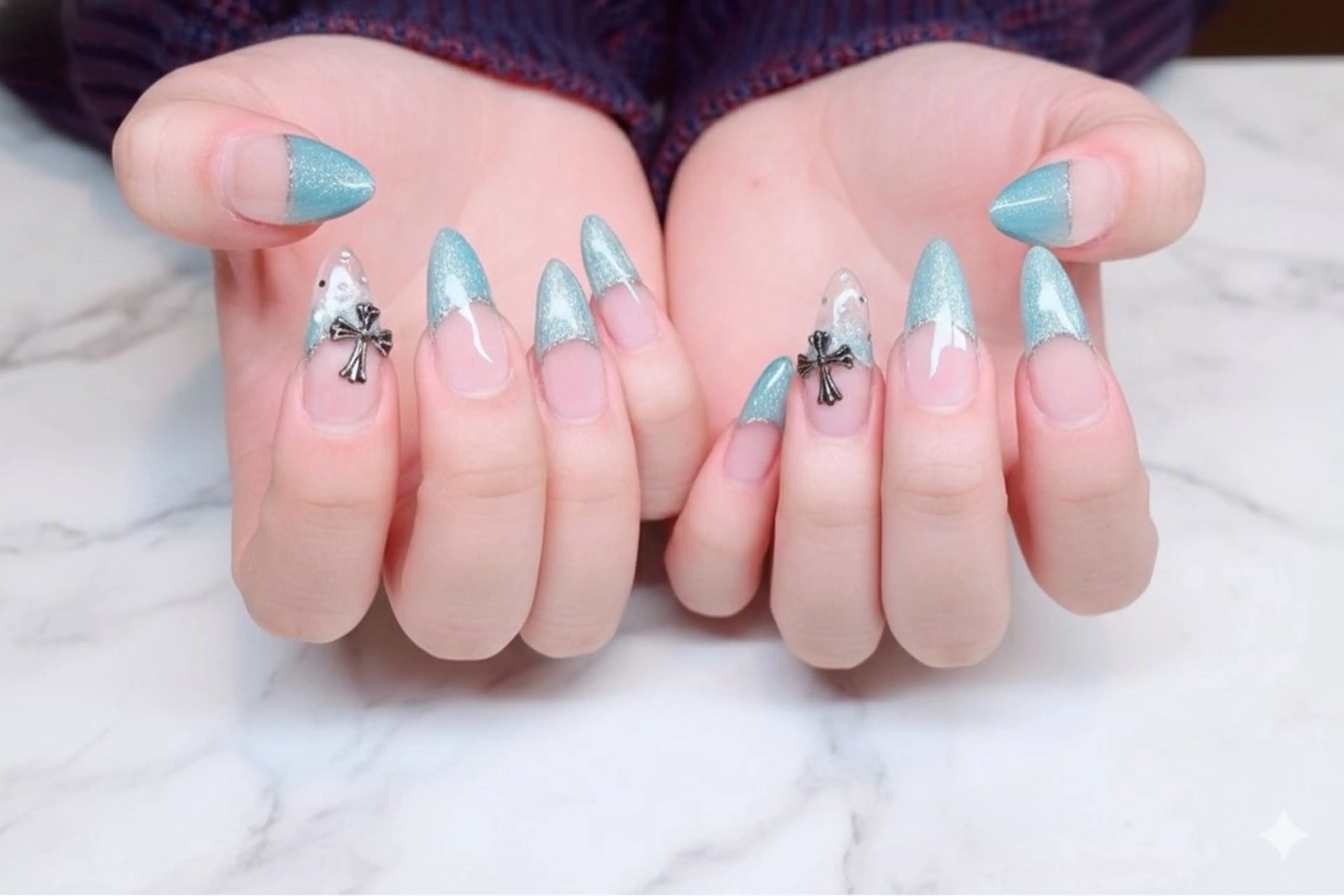 ネイル フレンチネイル ラメ(グリッター) ラメグラデーション マグネットネイル 持ち込み ハンドネイル ティーエヌ 金山駅東口店のネイルデザイン