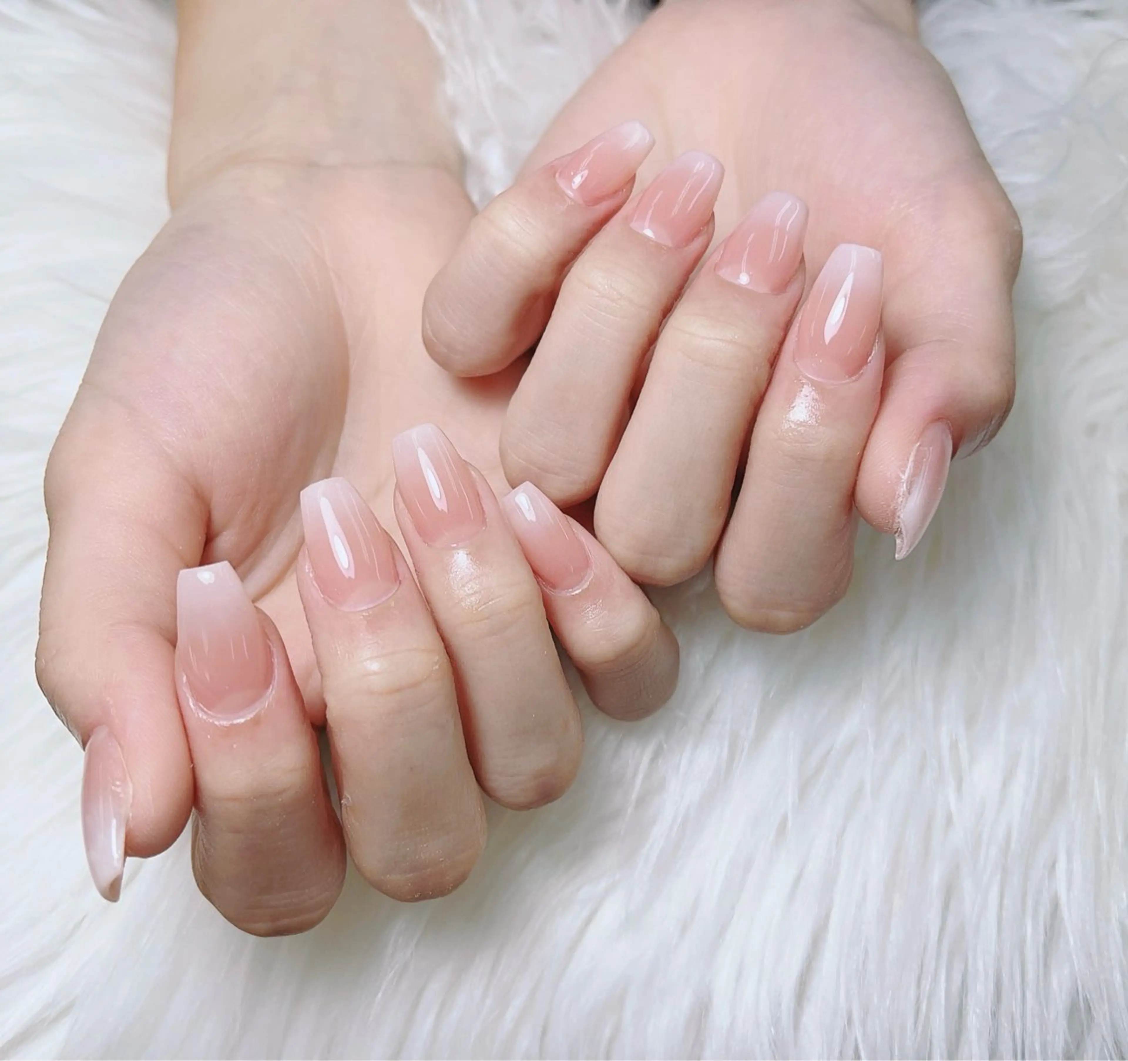 ネイル Demure リリス 銀座店のネイルデザイン