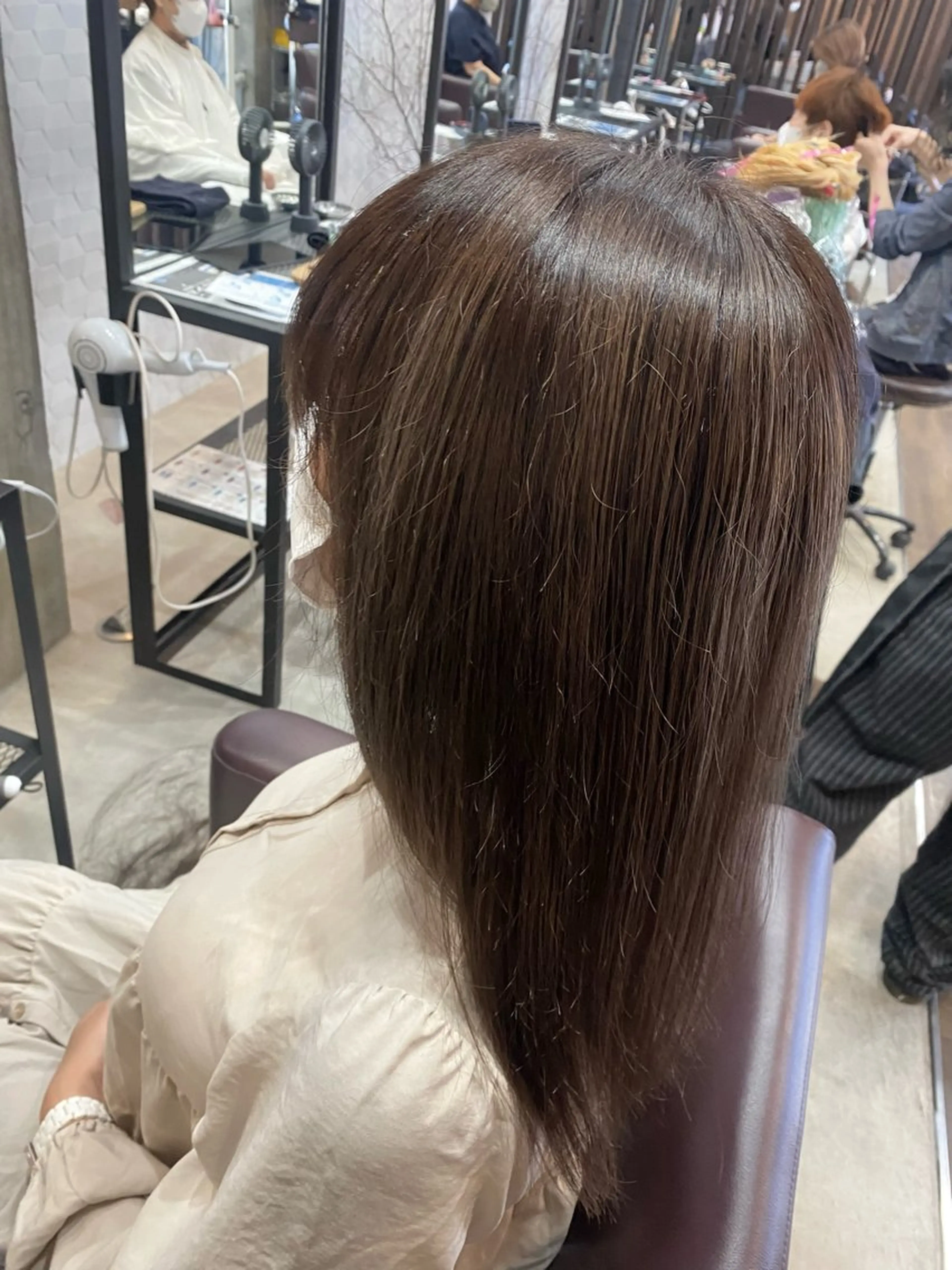 ロング カラー アッシュ アッシュブラウン ブラウンカラー hairsalon  a-to所属・多賀 凌空のヘアスタイル