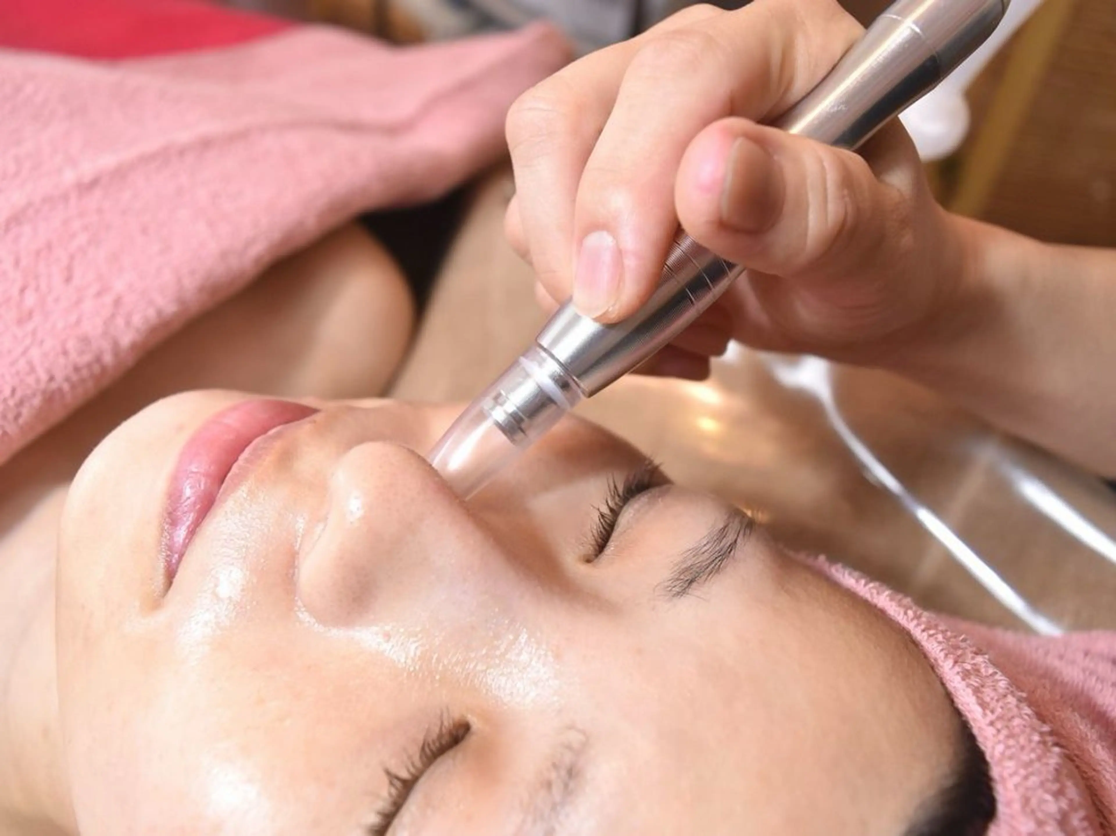 【贅沢ご褒美プランB】自分へご褒美リンパボディ毛穴フェイシャル90分通常¥14300の写真