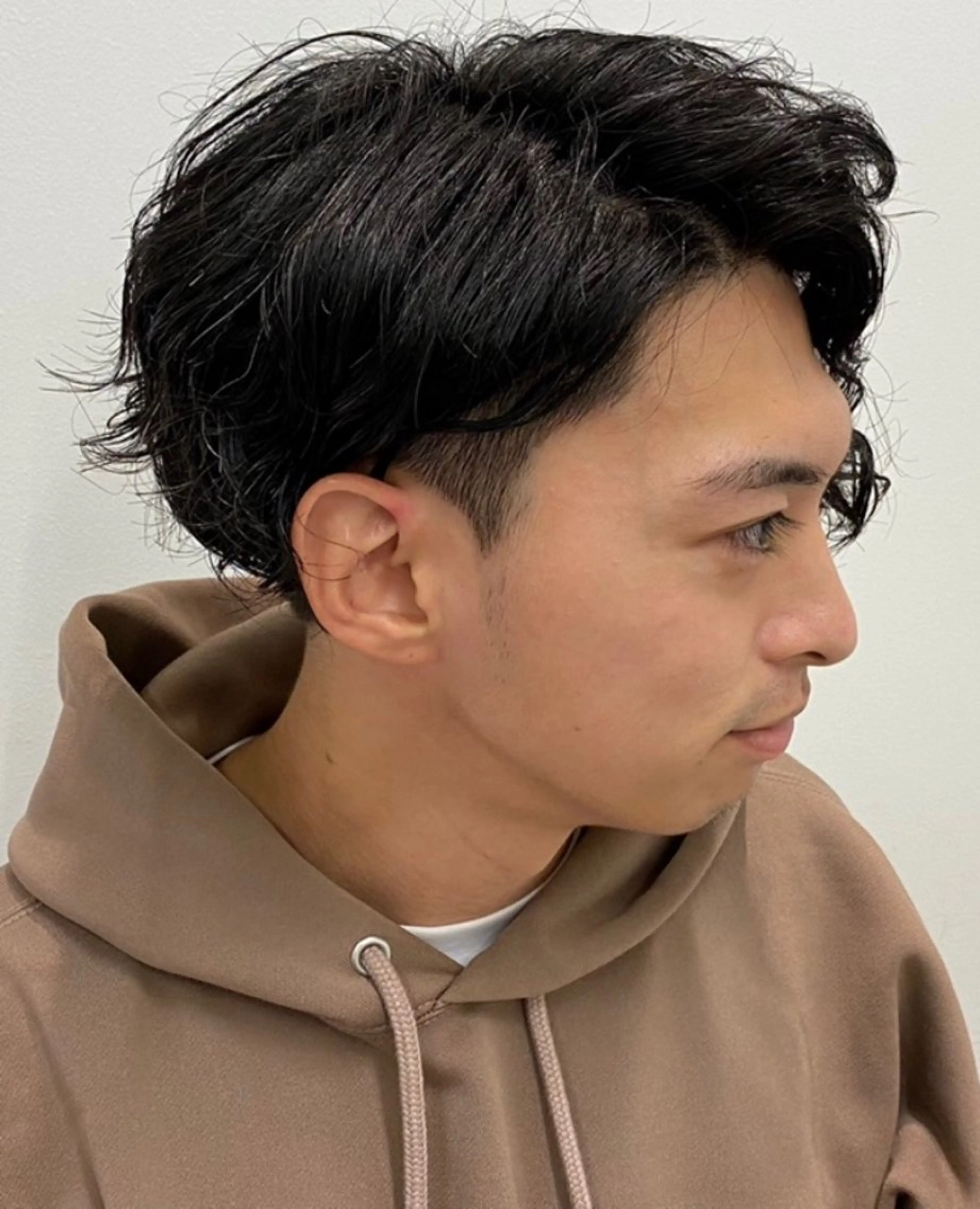 ミディアム パーマ メンズ カット ヘッドスパ メンズ特化/メッシュ /パーマ/比嘉のヘアスタイル