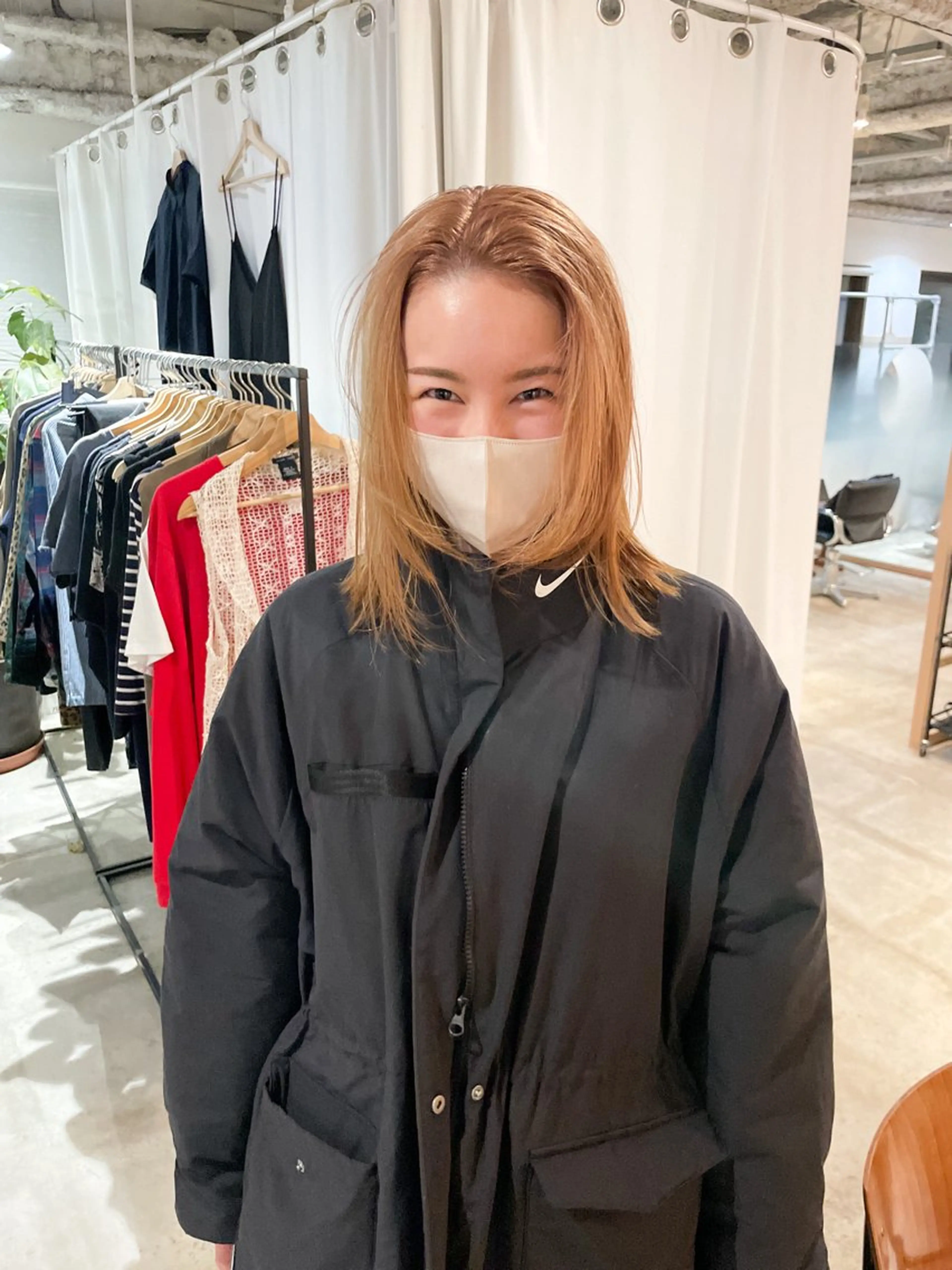 ミディアム カラー ベージュカラー ブリーチ 顔周りカット レイヤーカット カット ヘアカラー Takuma Suzuki中目黒のヘアスタイル