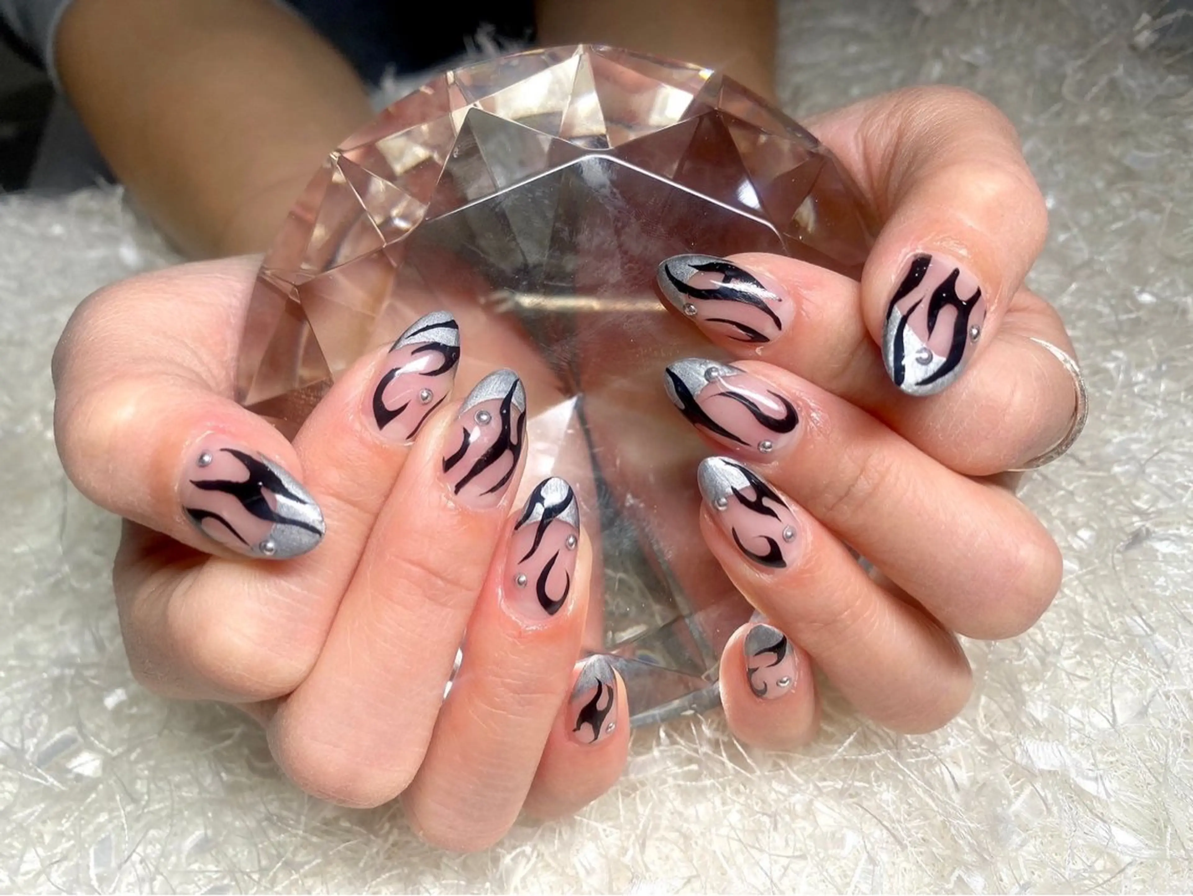 ネイル 成人式 長さ出し フラッシュネイル フレンチネイル ジェルネイル ハンドネイル Nail&eye Belire 新宿のネイルデザイン