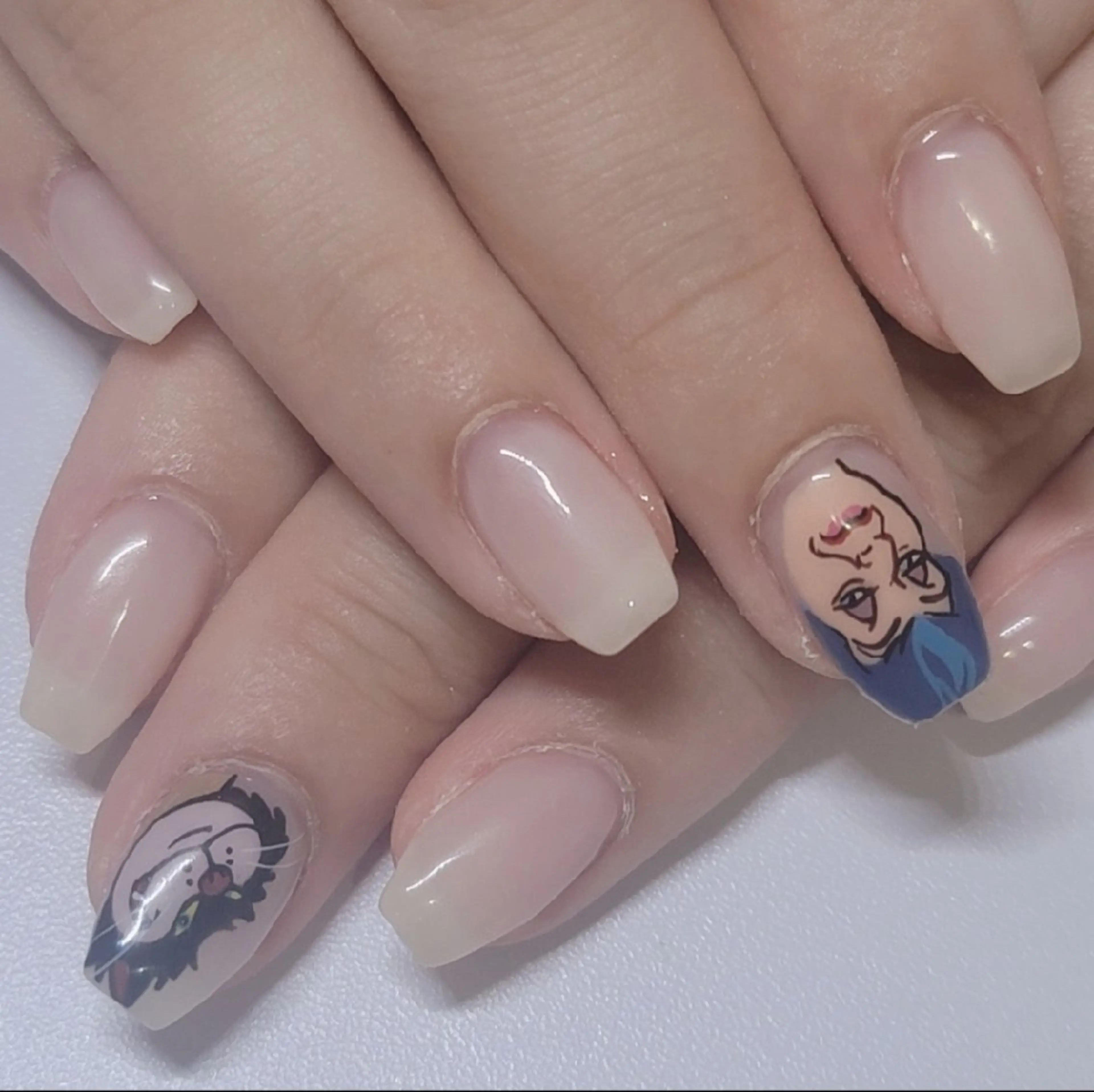 ネイル アートネイル ホワイト ハンドネイル よしだ ひろきのネイルデザイン