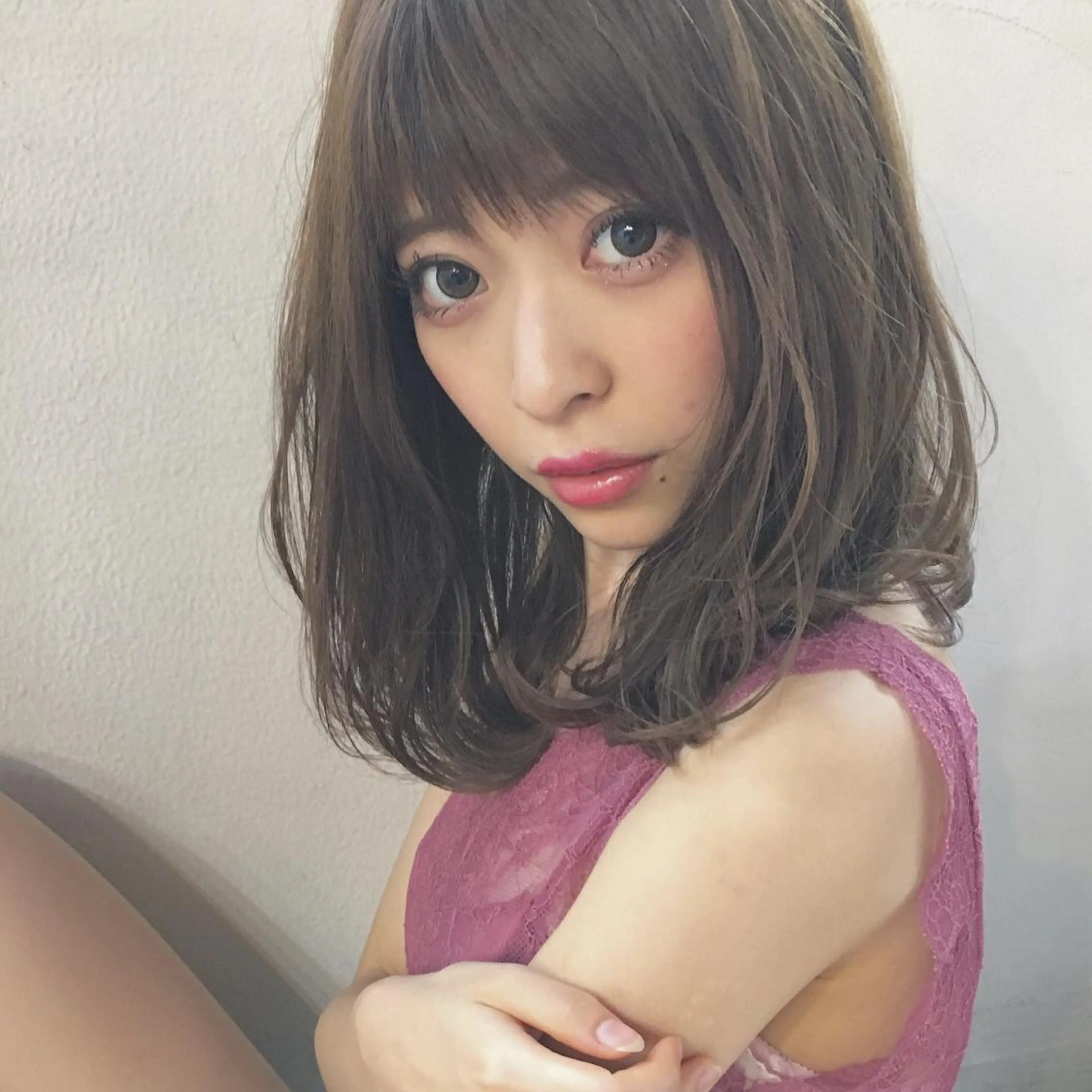 カラー グレージュ 鎌倉 彩のヘアスタイル