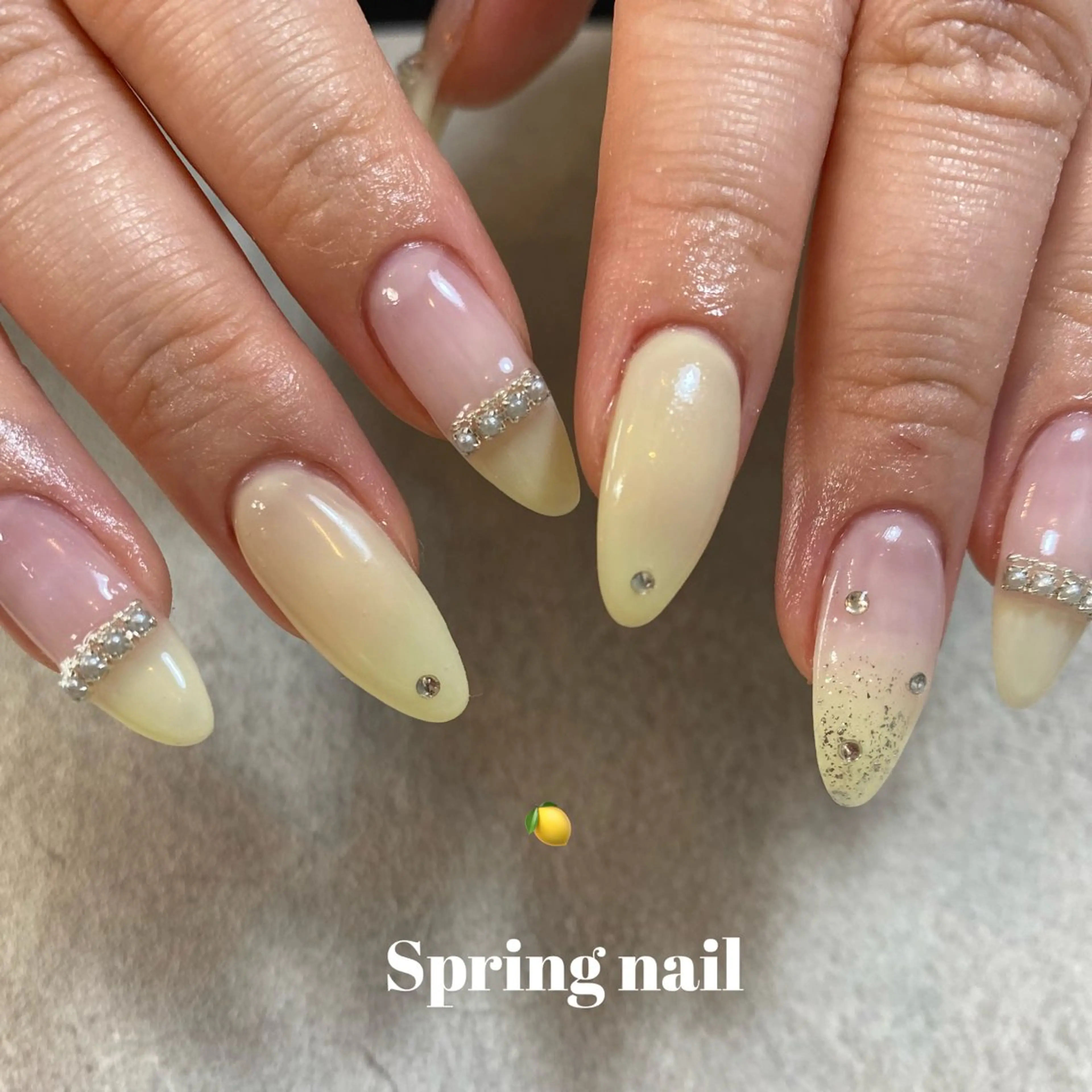 ネイル amunail所属・浦川 歩のネイルデザイン