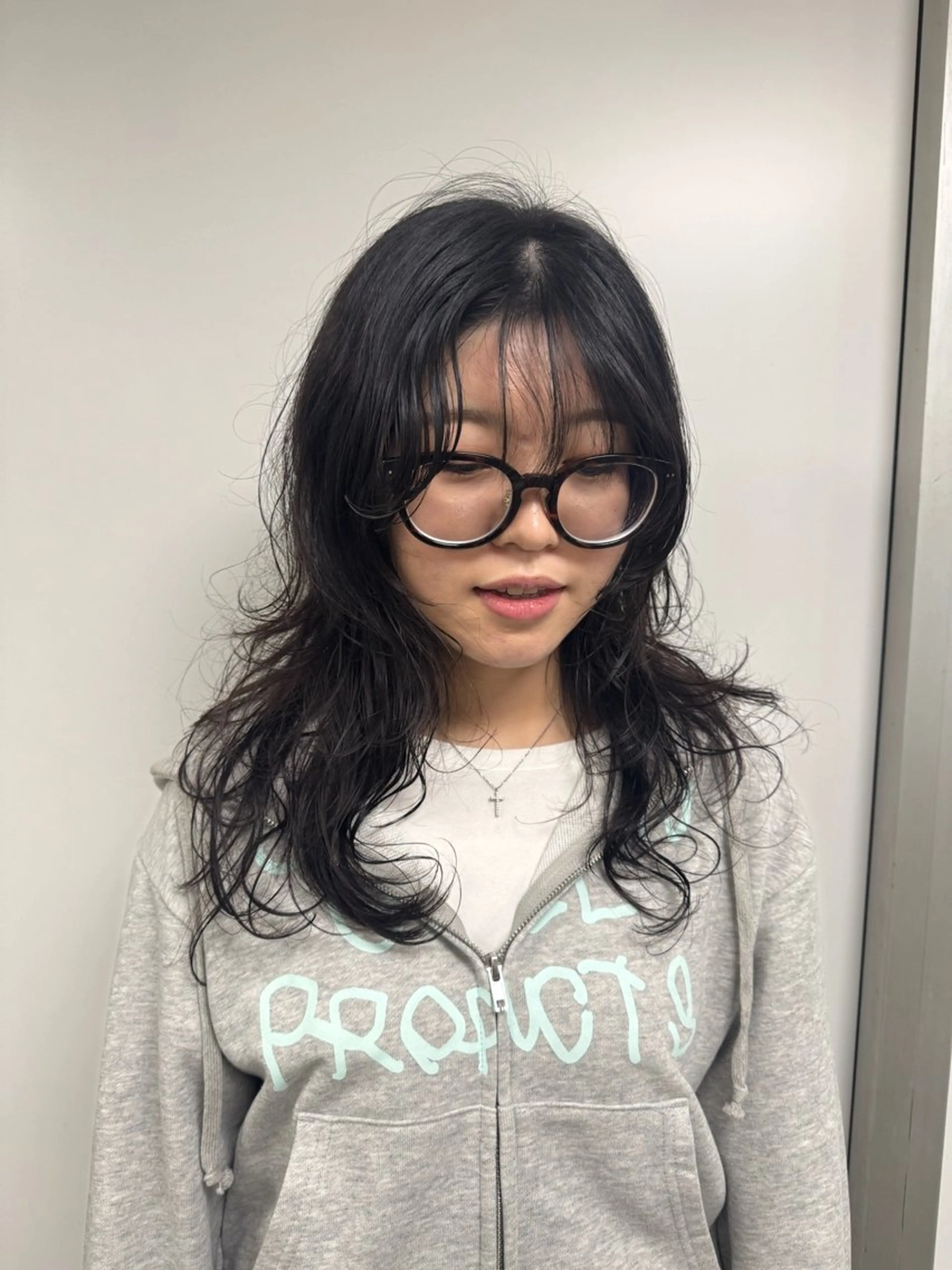 ロング レイヤーカット 川村 礼加のヘアスタイル