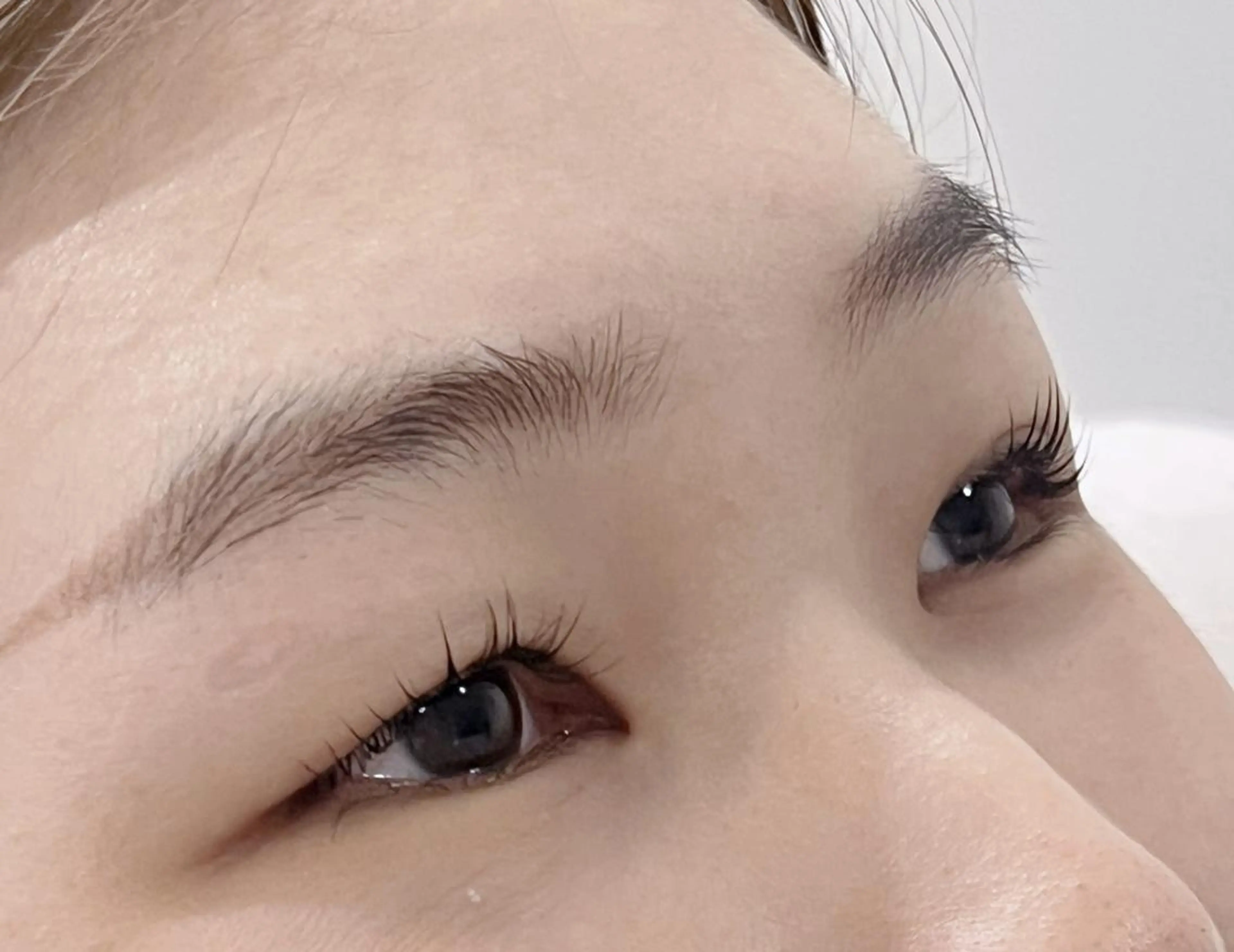 マツエク・マツパ 付け放題 バインドロック カラーマツエク フラットラッシュ 韓国風マツエク ABマツエクネイルサ ロンソウソウのマツエク・マツパデザイン