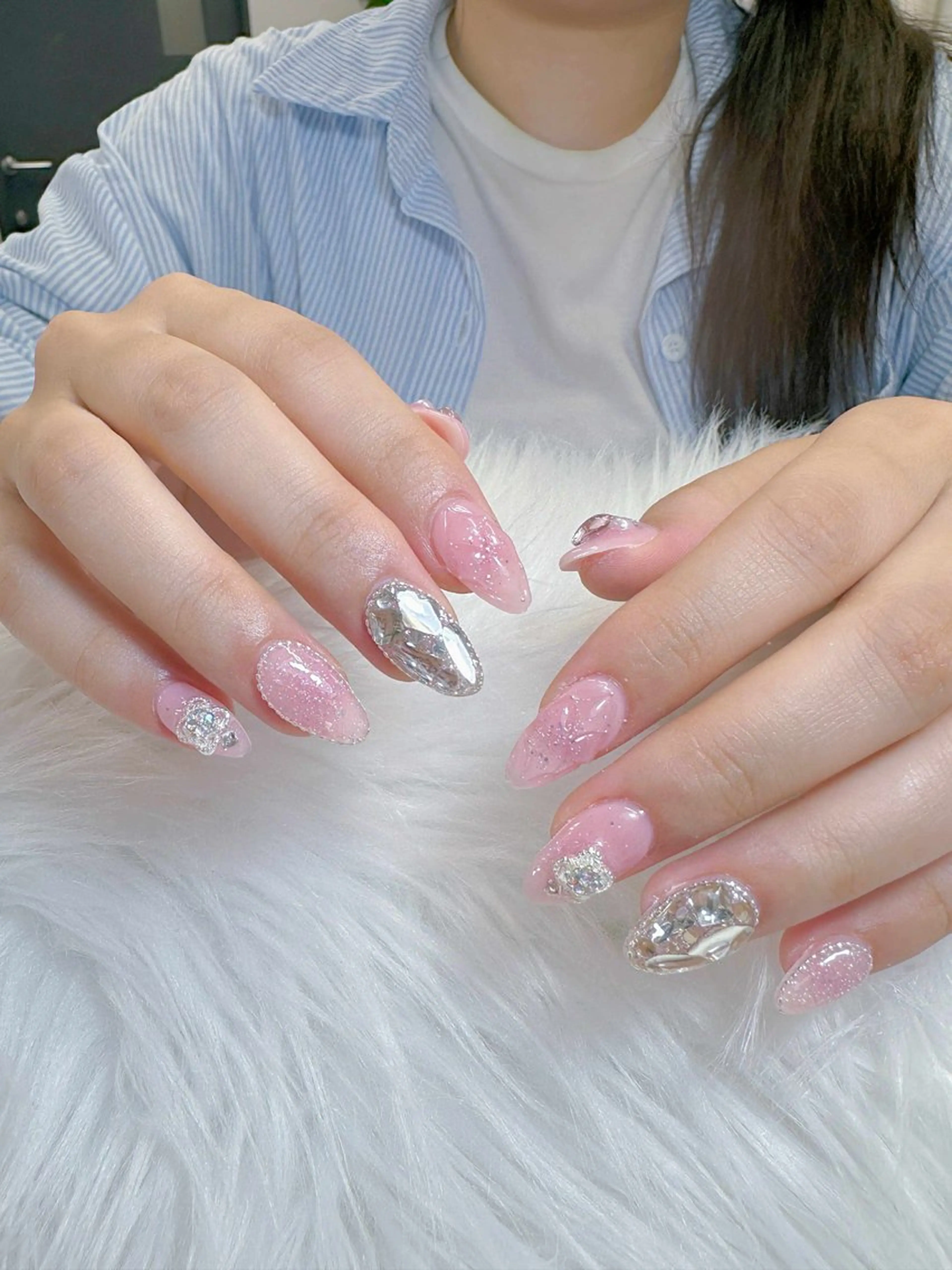 ネイル アートネイル オーロラネイル ブルー クリアネイル ジェルネイル 綾瀬 はるのネイルデザイン