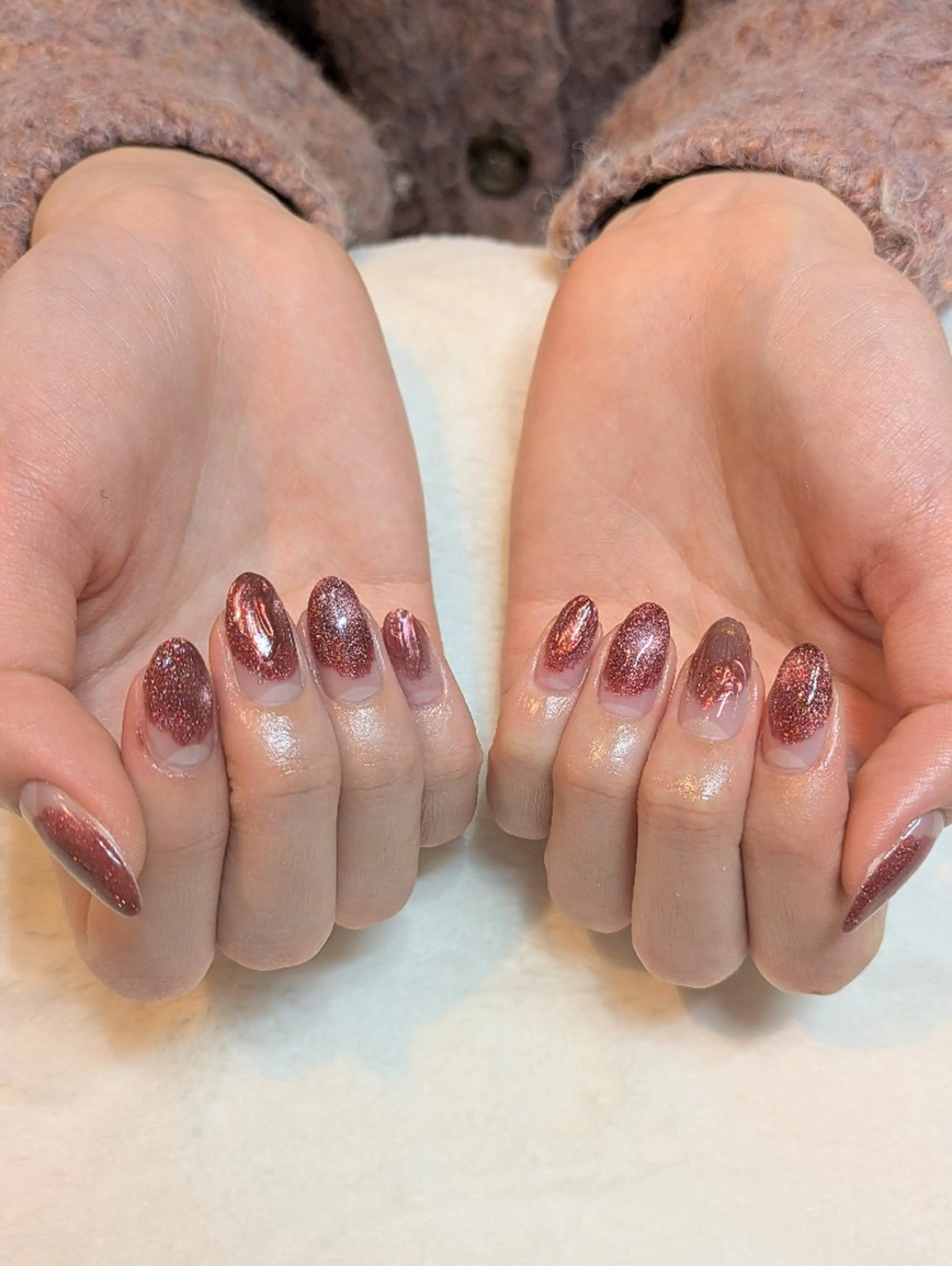 ネイル ニュアンスネイル 赤色 ruam所属・ruam Manaのネイルデザイン