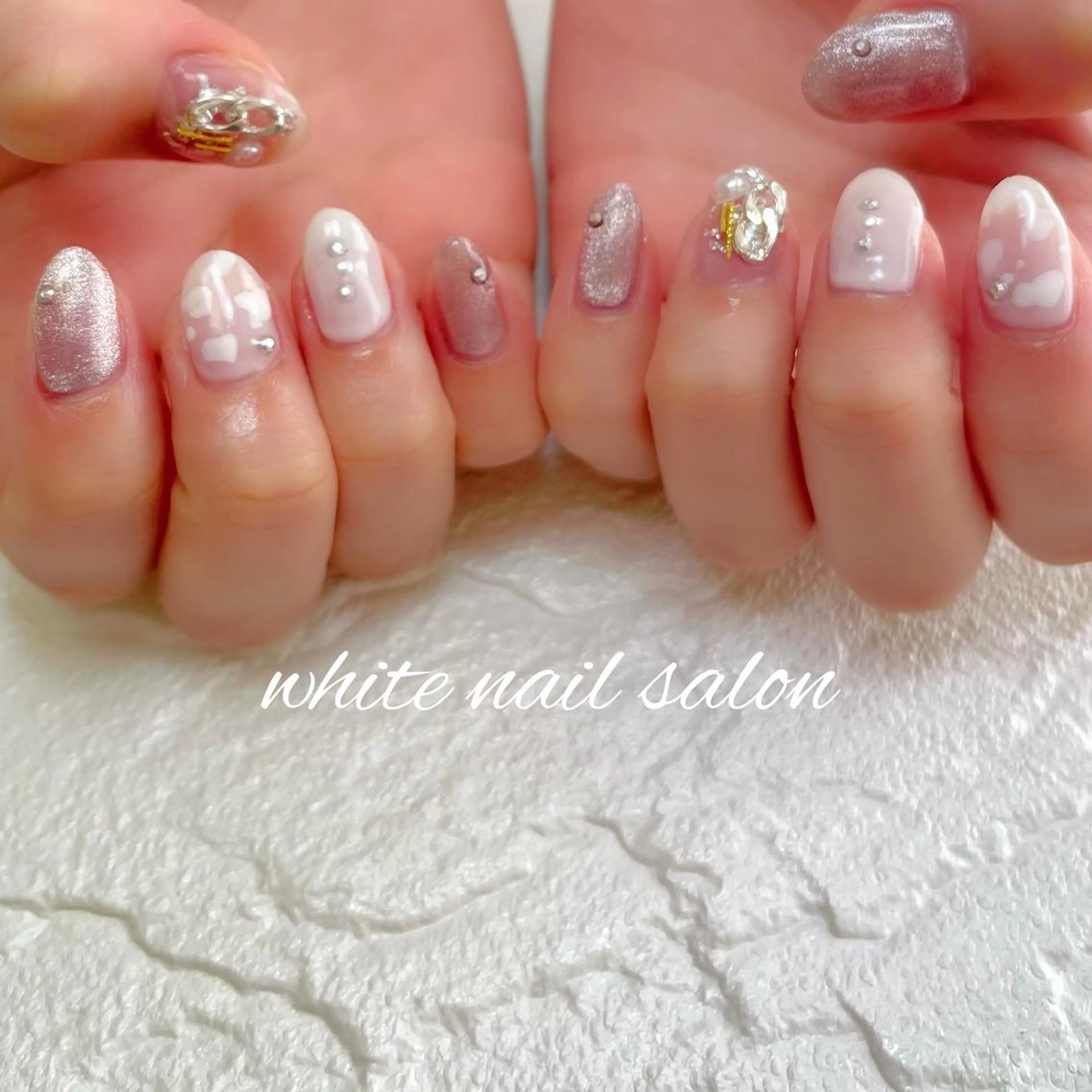 ネイル フットネイル ジェルネイル ハードジェル ラメ(グリッター) 持ち込み ハンドネイル white nail salonのネイルデザイン