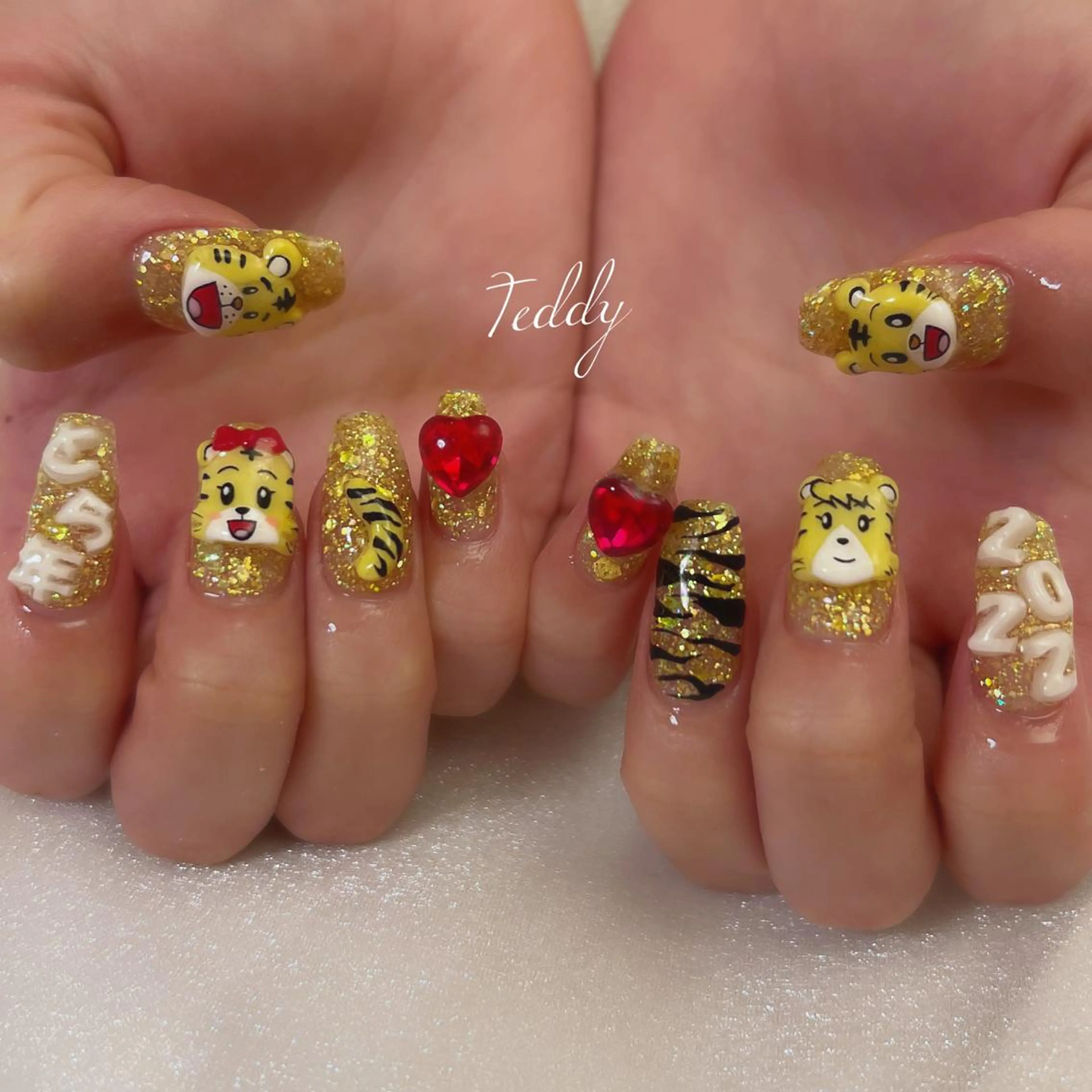 ネイル ハンドネイル ERINA ♥のネイルデザイン