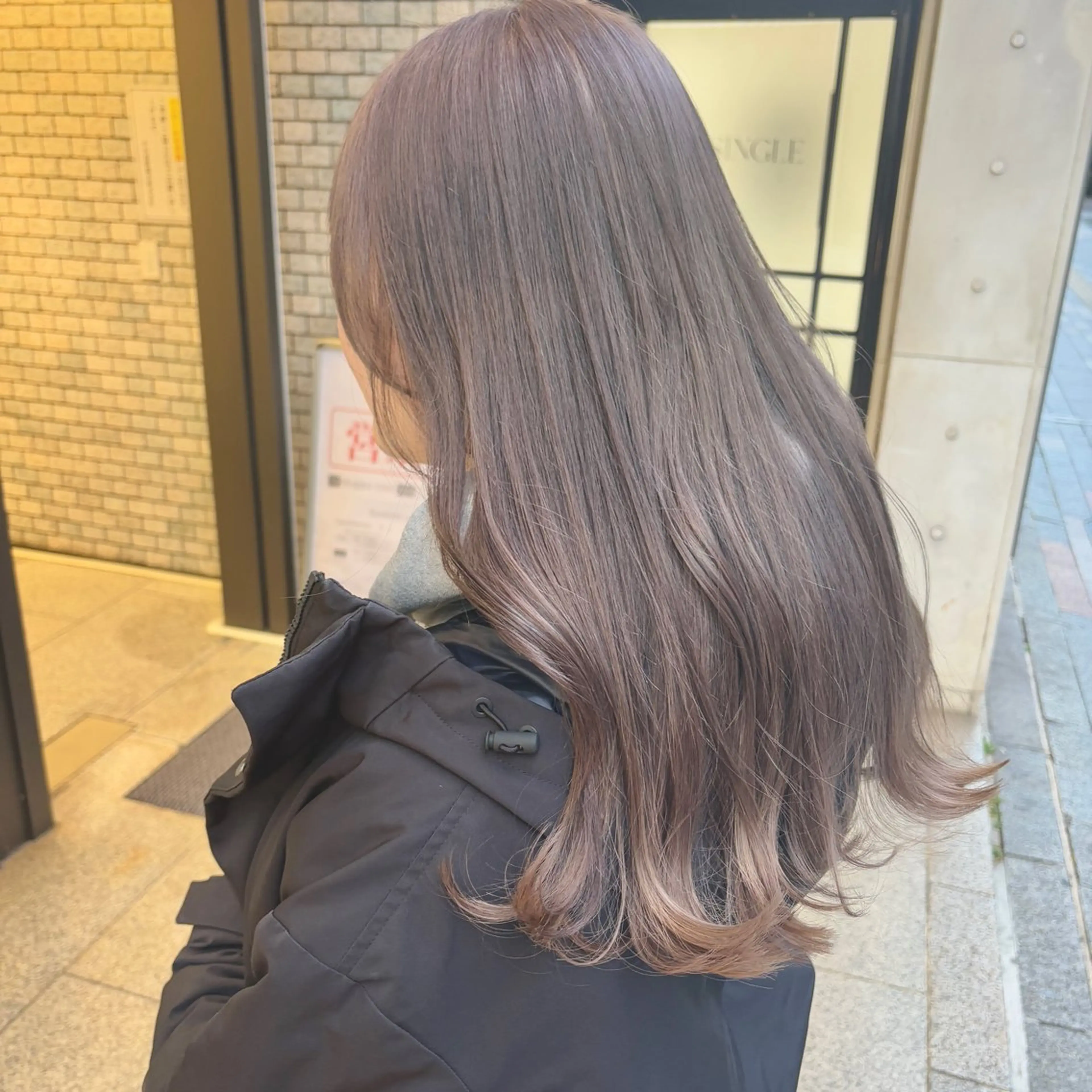ロング カラー 李 文のヘアスタイル