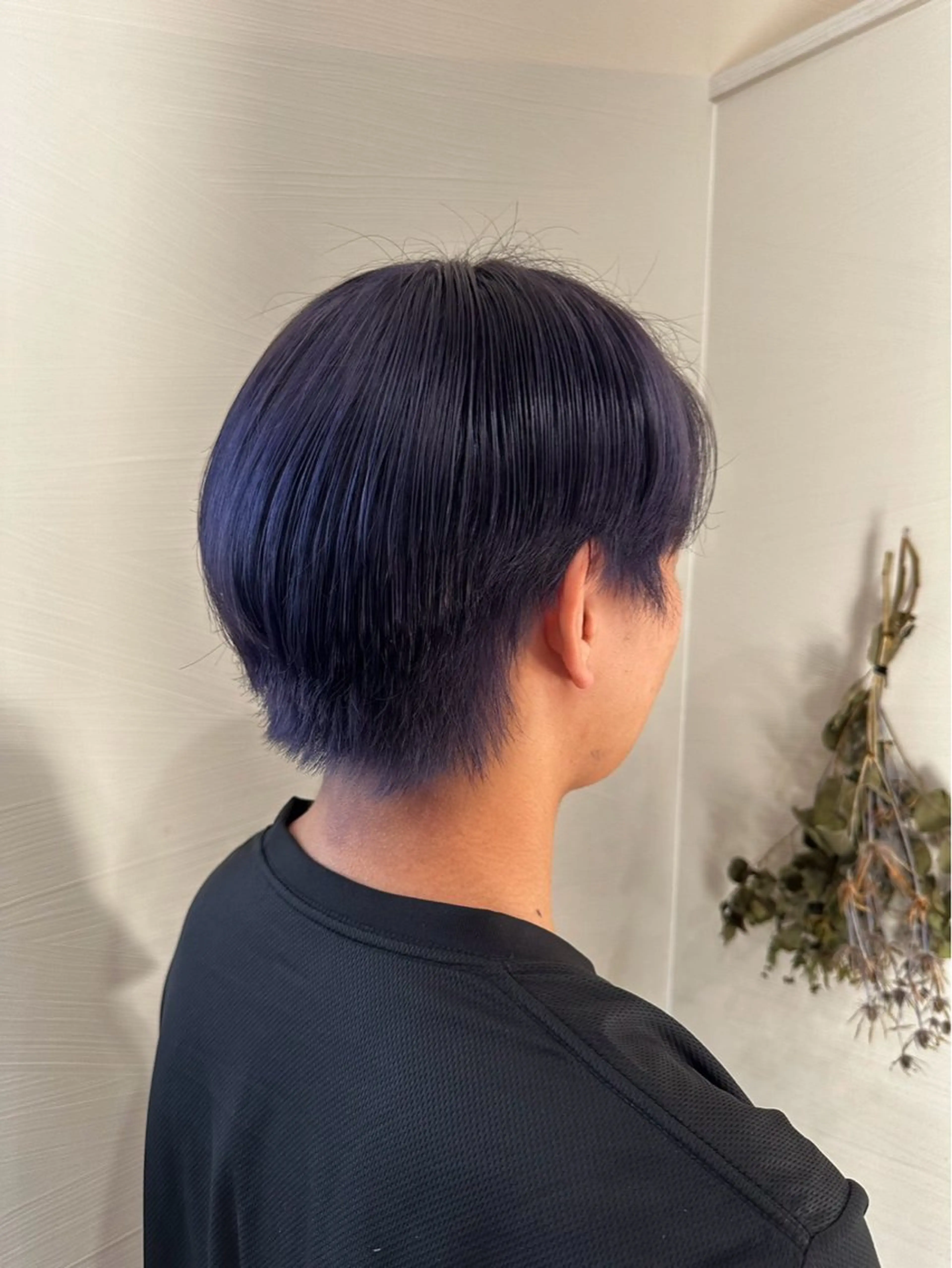 ショート ヘアカラー 山田 誠也のヘアスタイル