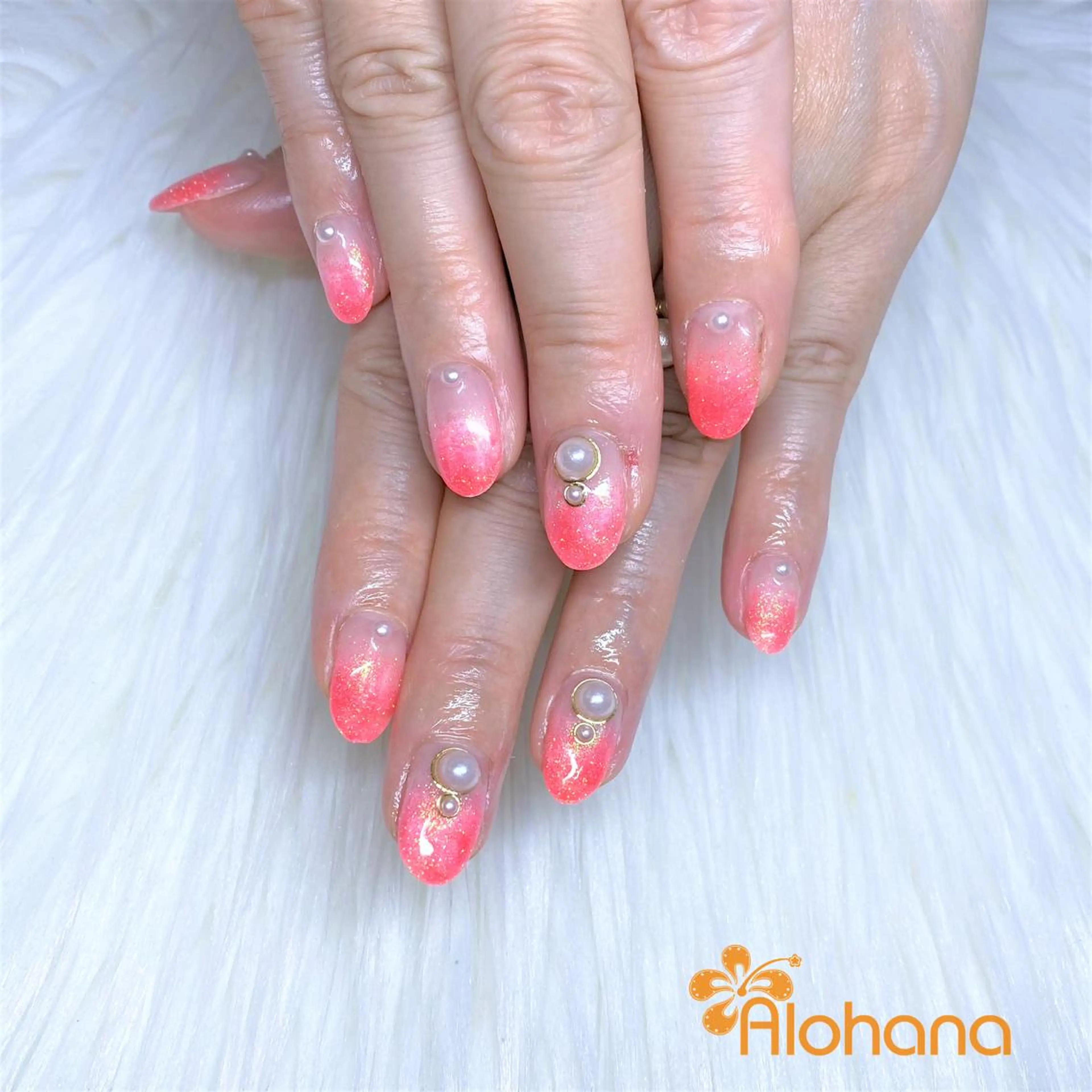 ネイル ラメ(グリッター) ラメグラデーション ハンドネイル Alohana所属・Alohana Minaのネイルデザイン