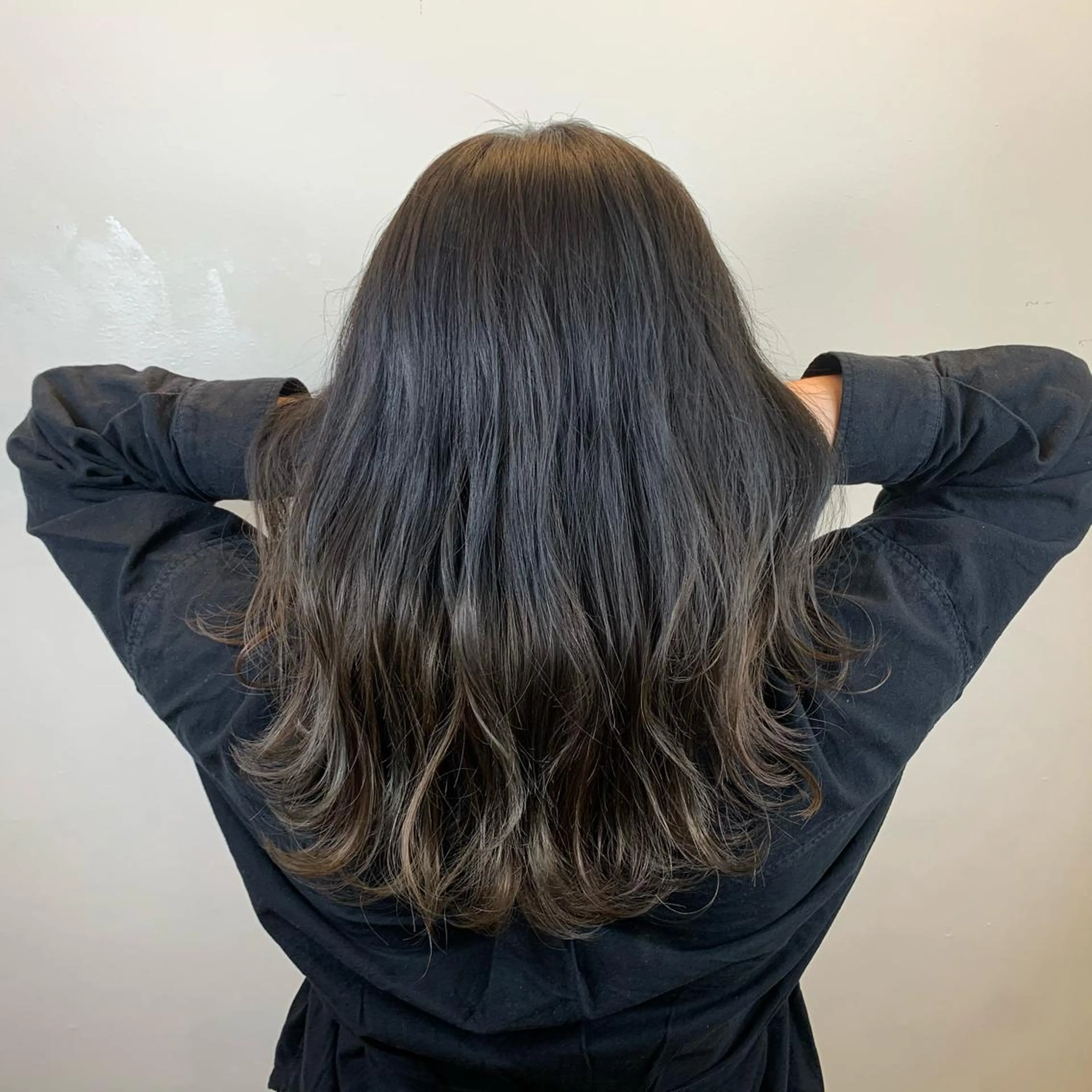 セミロング カラー 甲斐 司のヘアスタイル