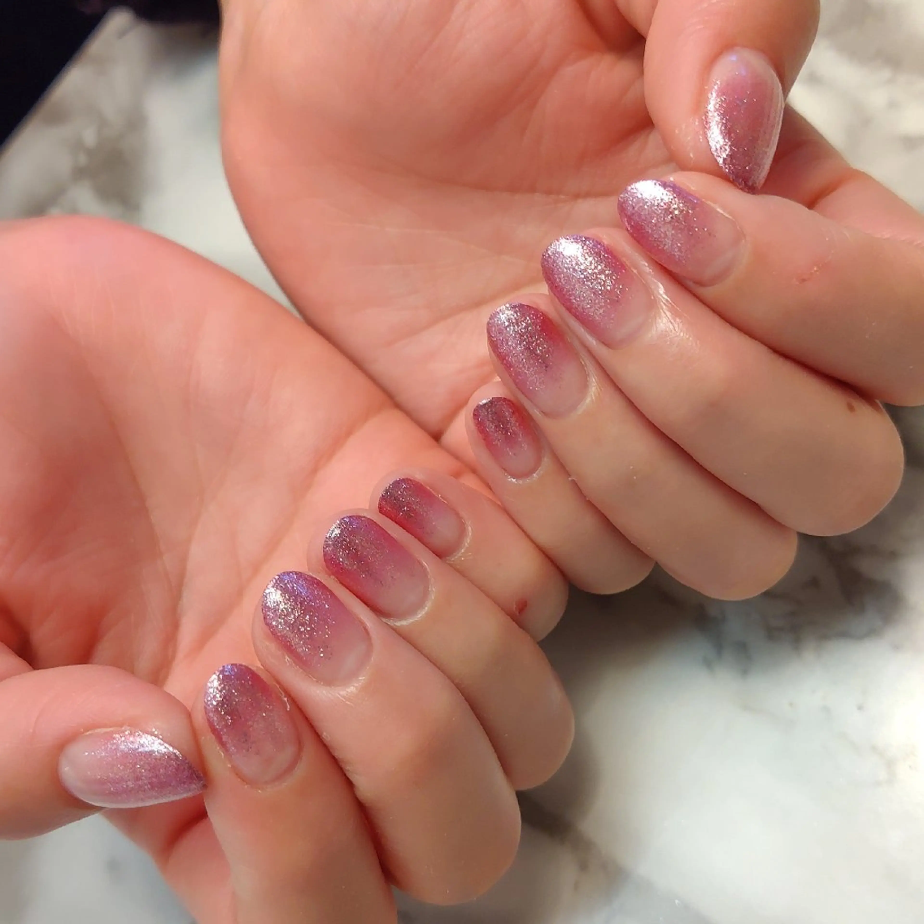 ネイル ラメ(グリッター) ラメグラデーション ジェヌインネイル 河内のネイルデザイン