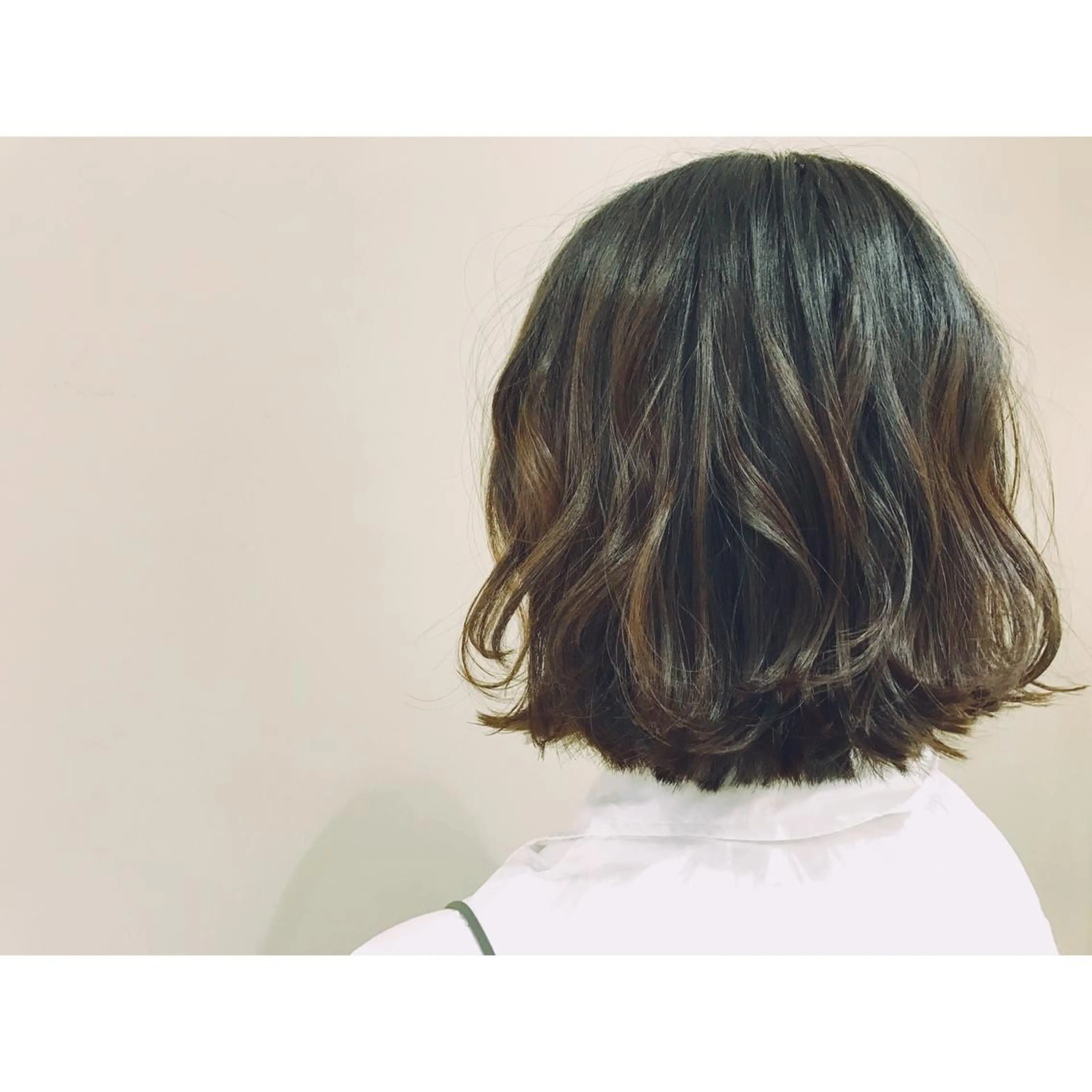ショート カラー ヘアアレンジ かねやす ゆなのヘアスタイル