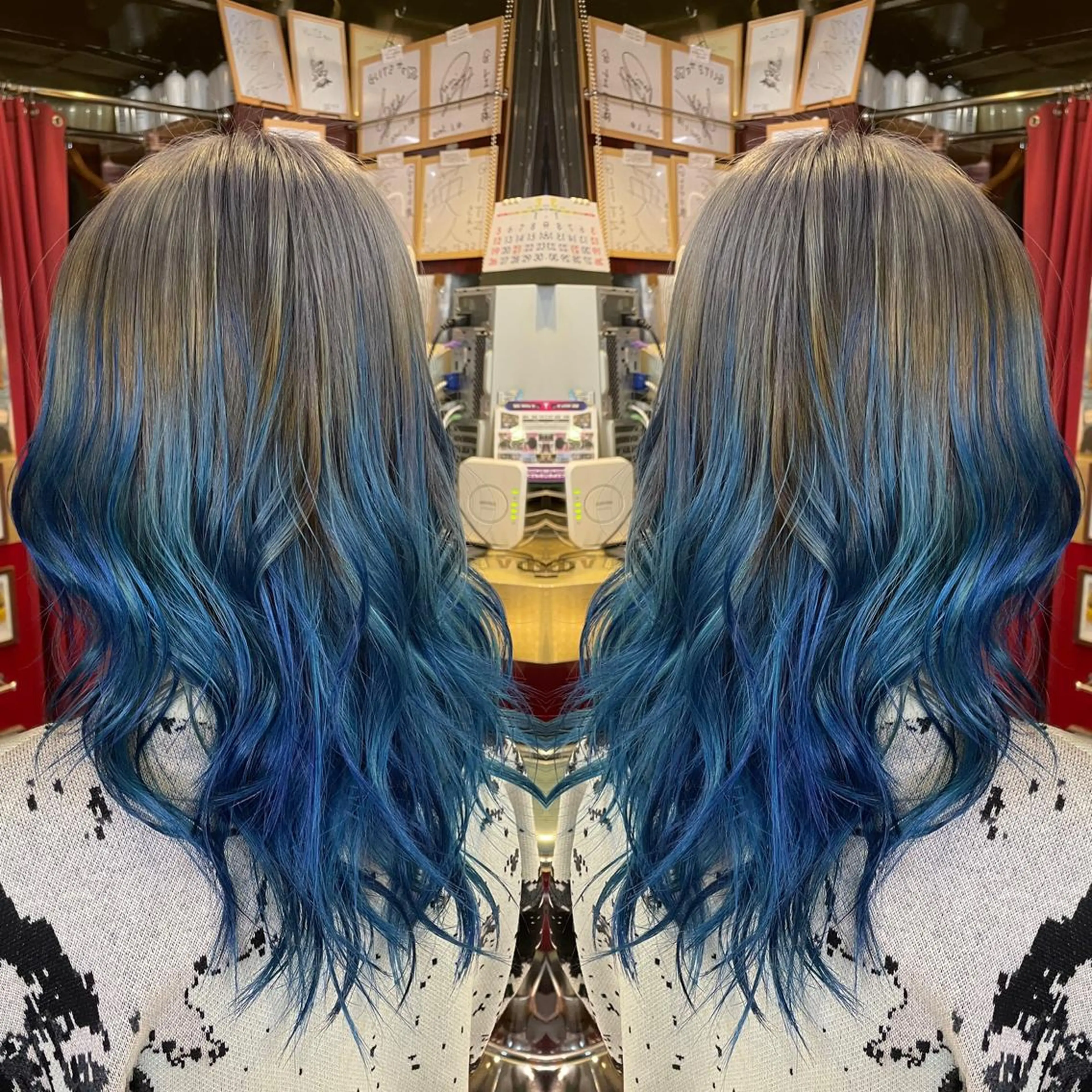 ミディアム カラー ブルーカラー グラデーションカラー 👑派手髪/カット 👑ANRYのヘアスタイル