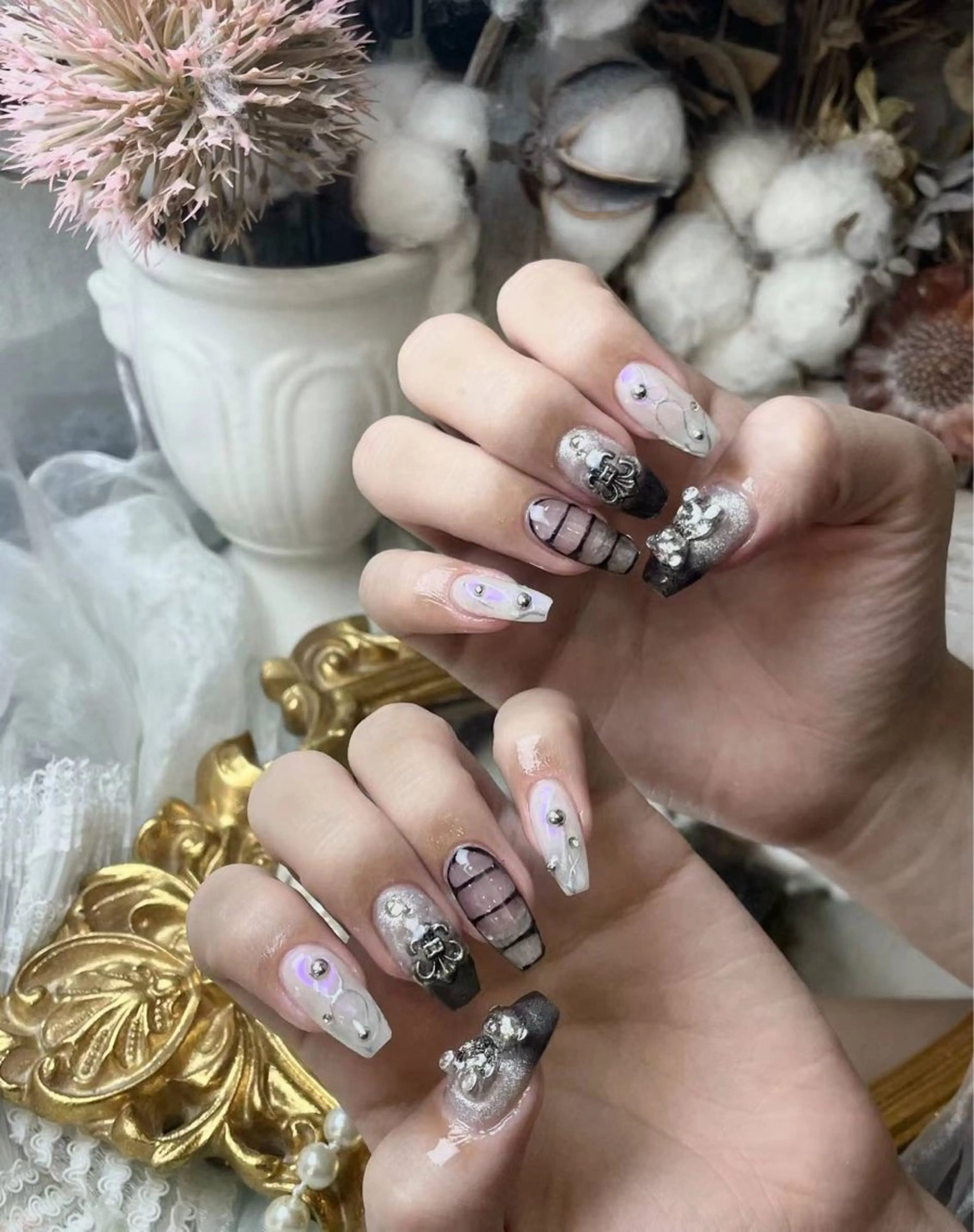 ネイル アートネイル フラワーネイル フットネイル ジェルネイル キラキラネイル Babarla Nailのネイルデザイン