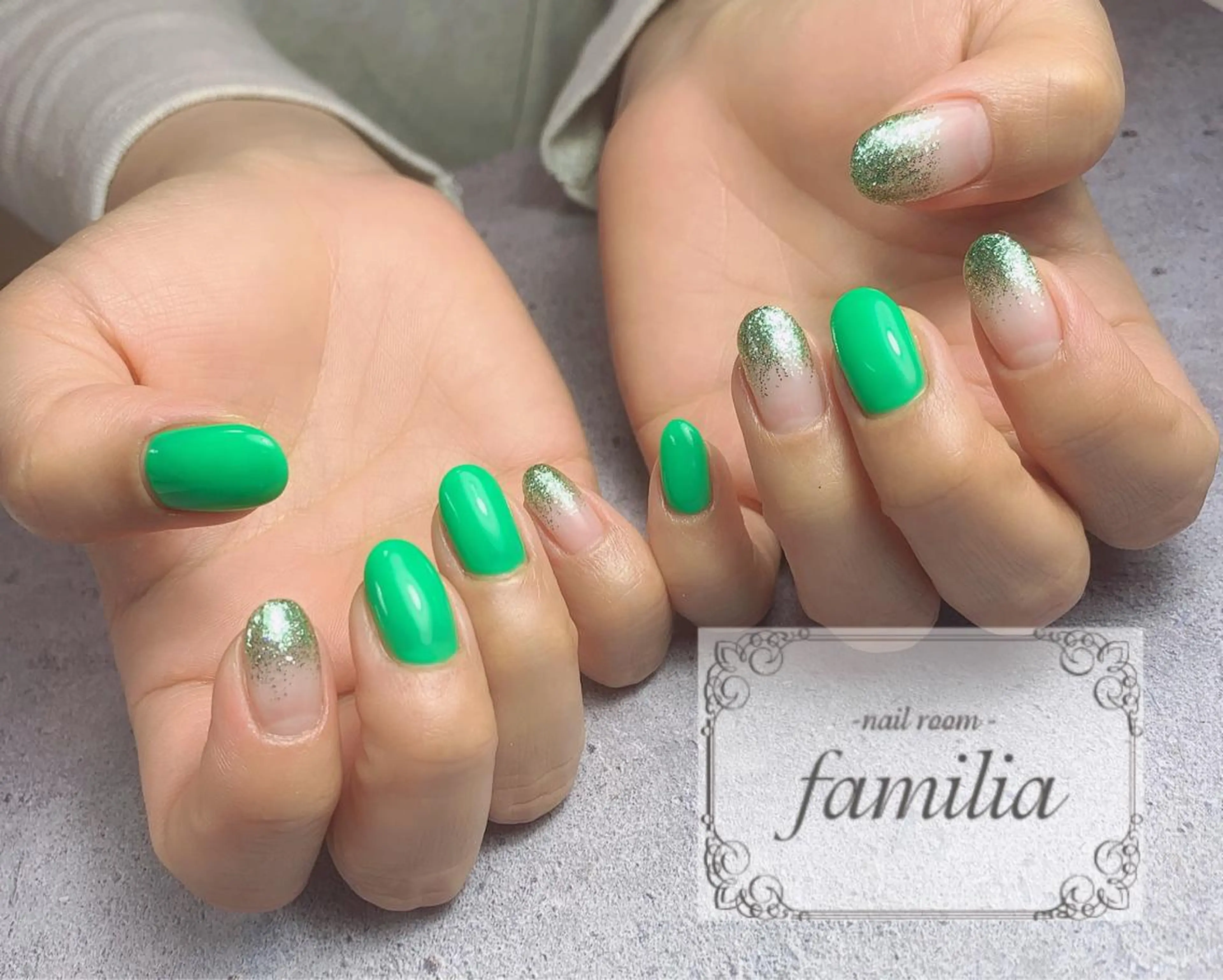 ネイル ハンドネイル -nailroom- familiaのネイルデザイン