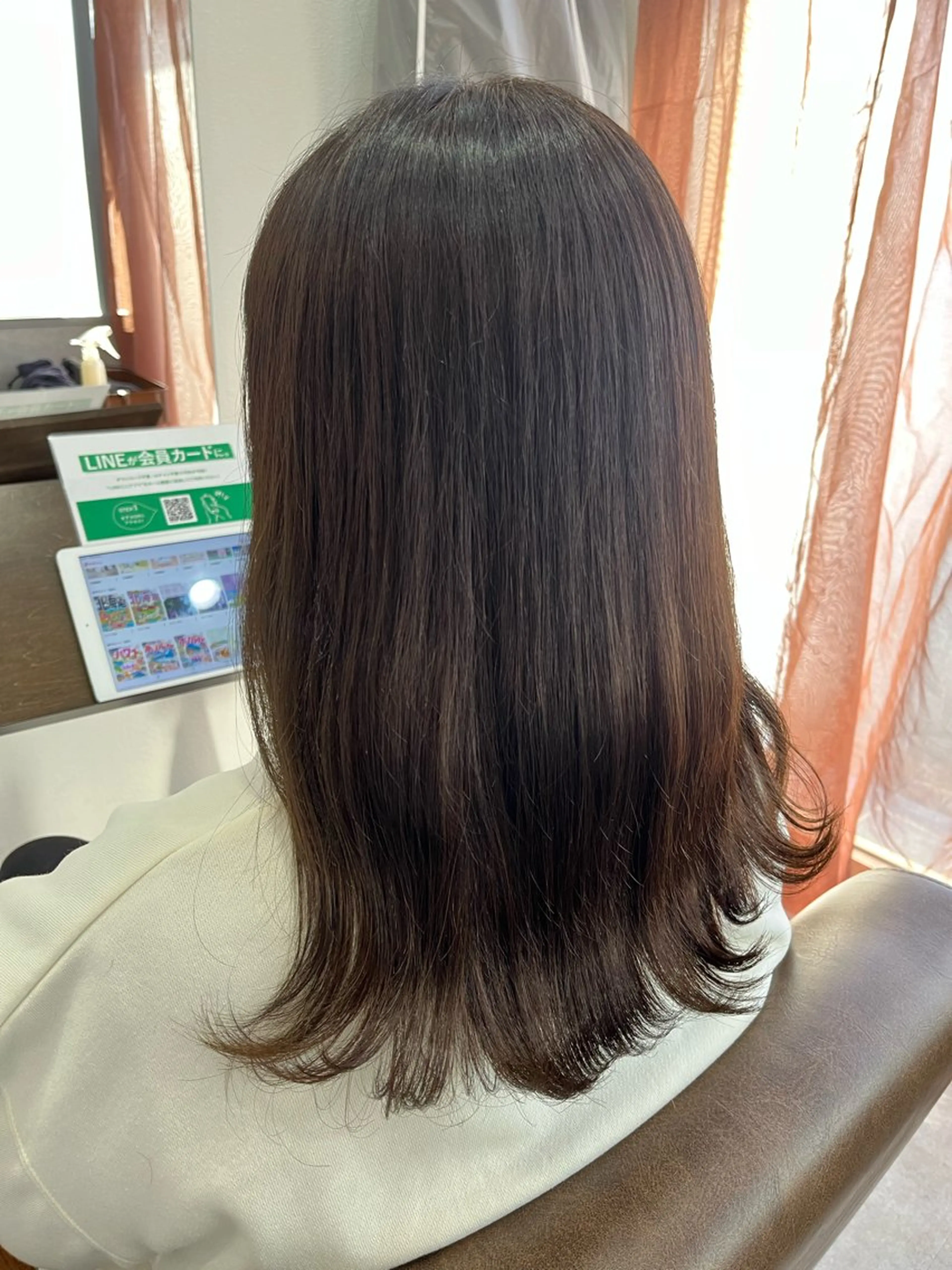 セミロング カット ヘアカラー トリートメント 暖色＊ベージュ ＊くらたあやかのヘアスタイル