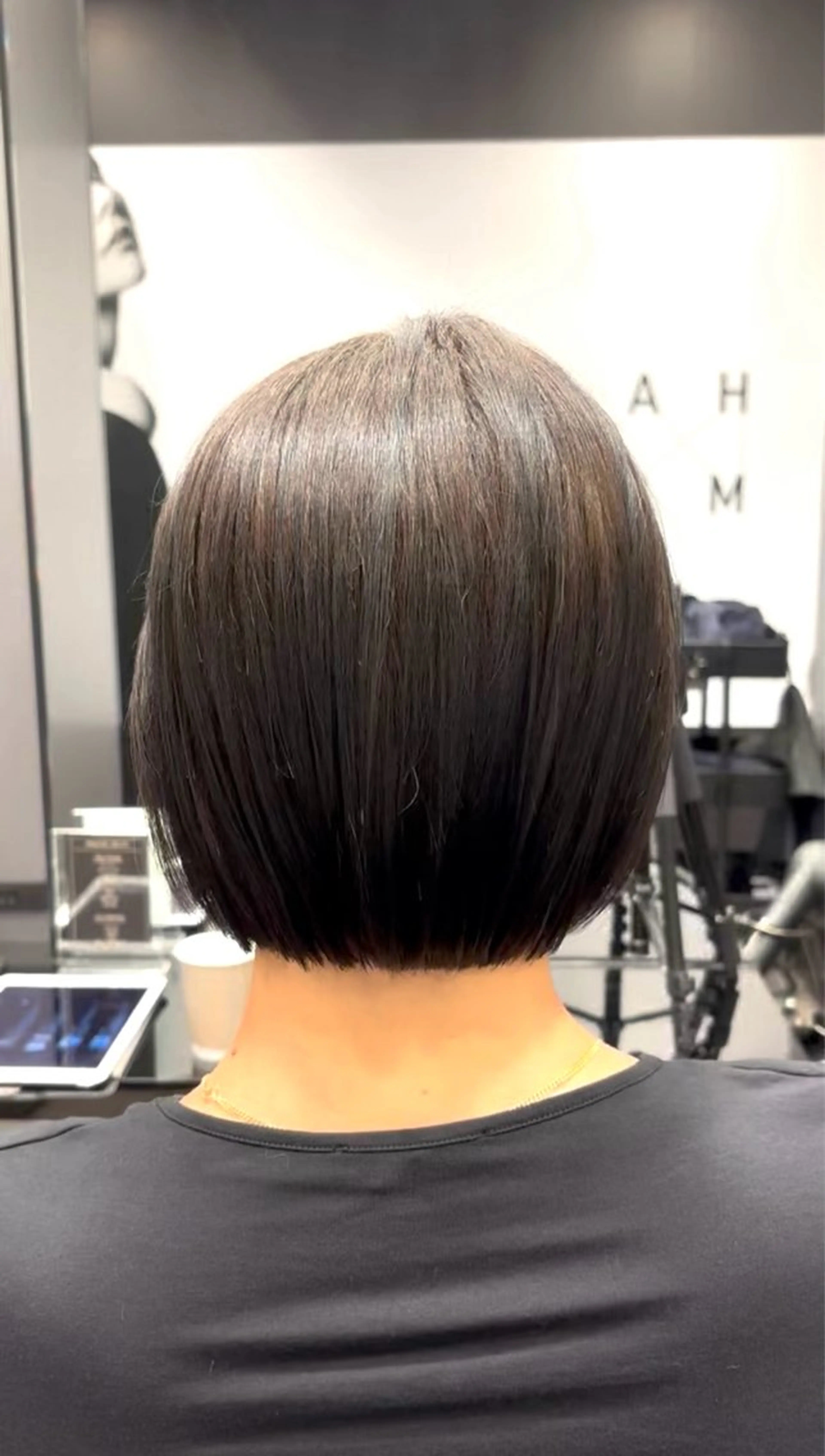 ショート ボブ 縮毛矯正 カット 縮毛矯正 HARUKI  MINATO Japan広島紙屋町店所属・hmj紙屋町店 脊戸智志のエステ・リラクイメージ