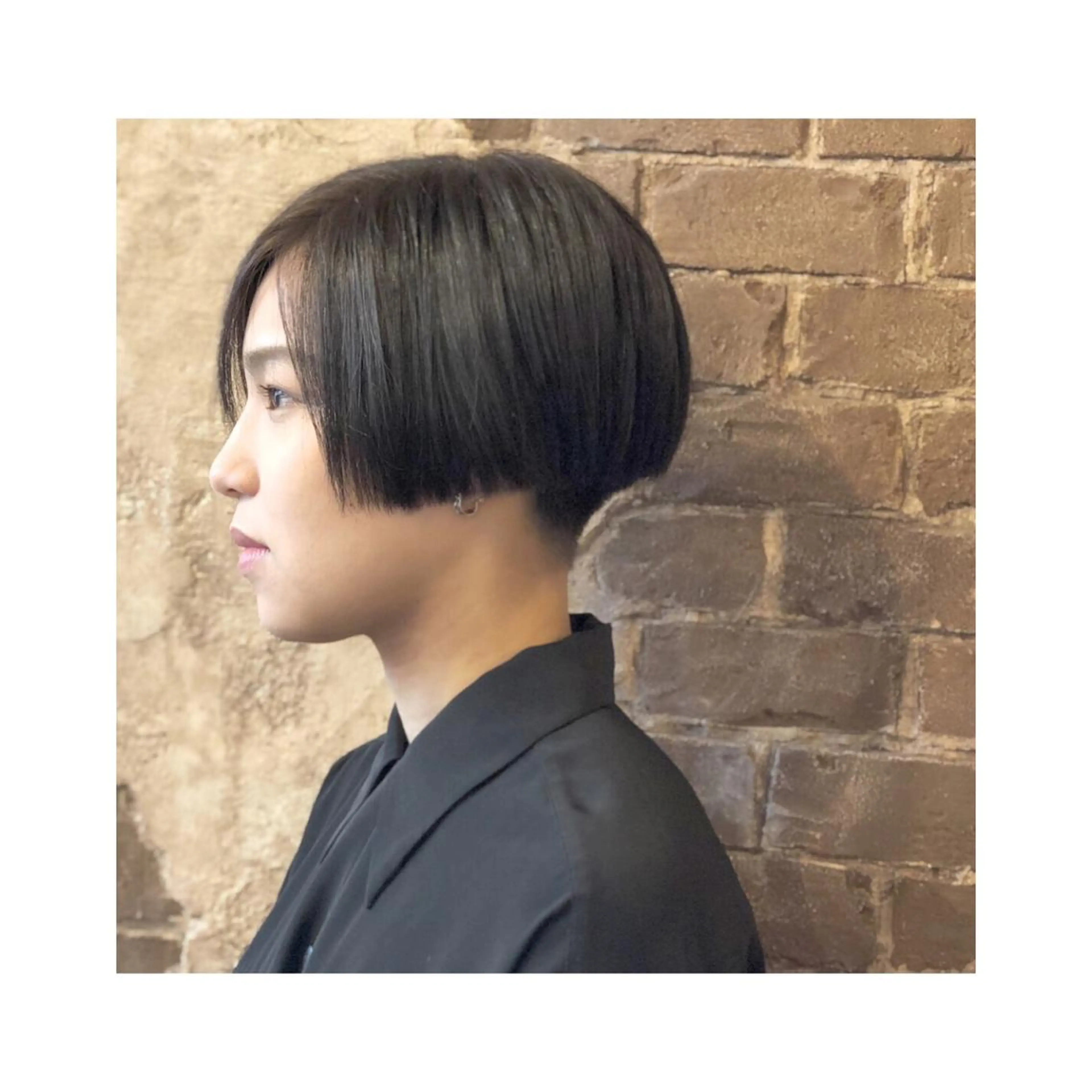 ショート カラー カット ブリーチ、パーマ 西部笑のヘアスタイル