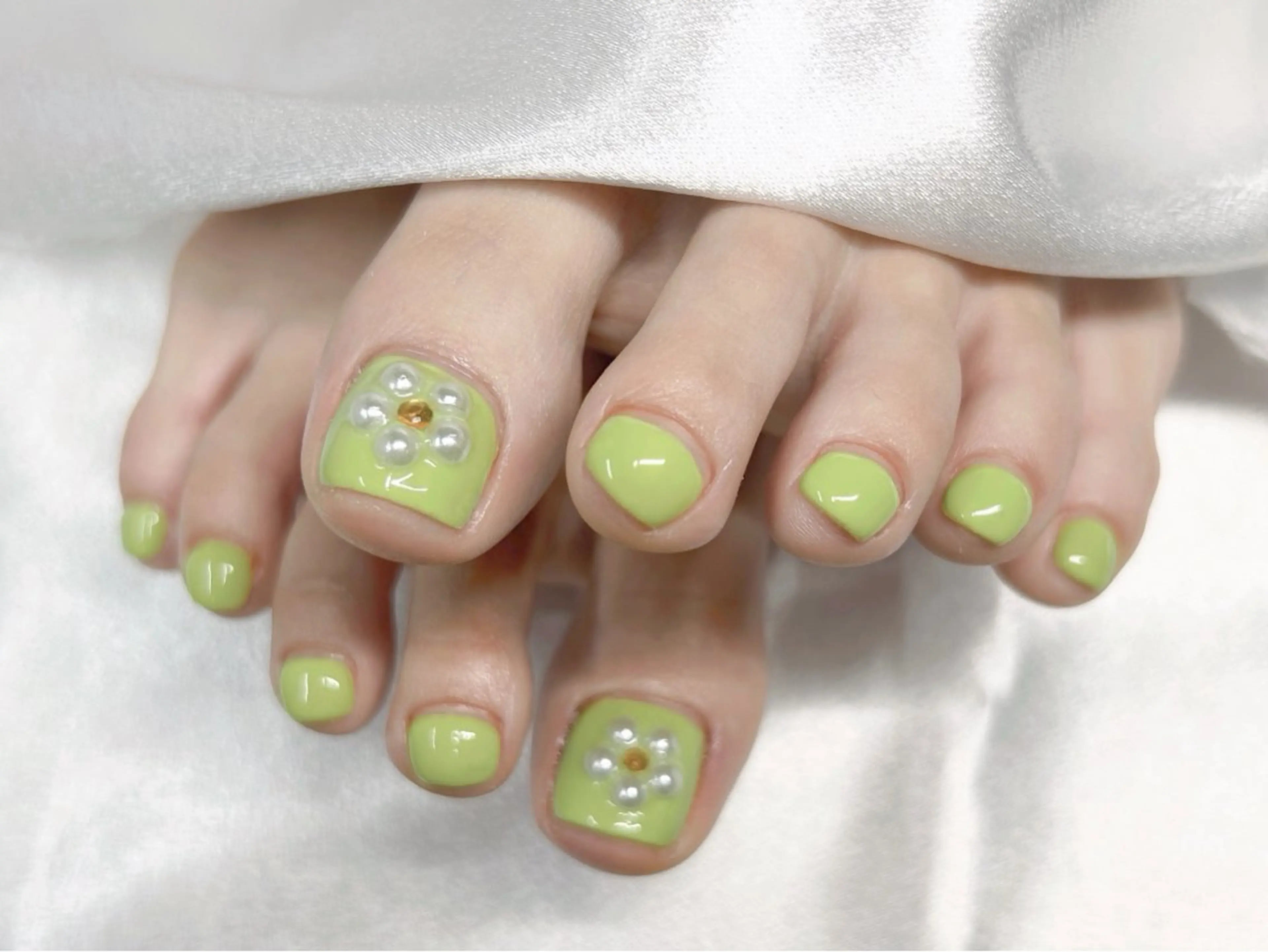 ✨️ミニモ×平日限定価格！✨️【Foot】 💜定額デザイン💜ジェルオフ無料 💜の写真